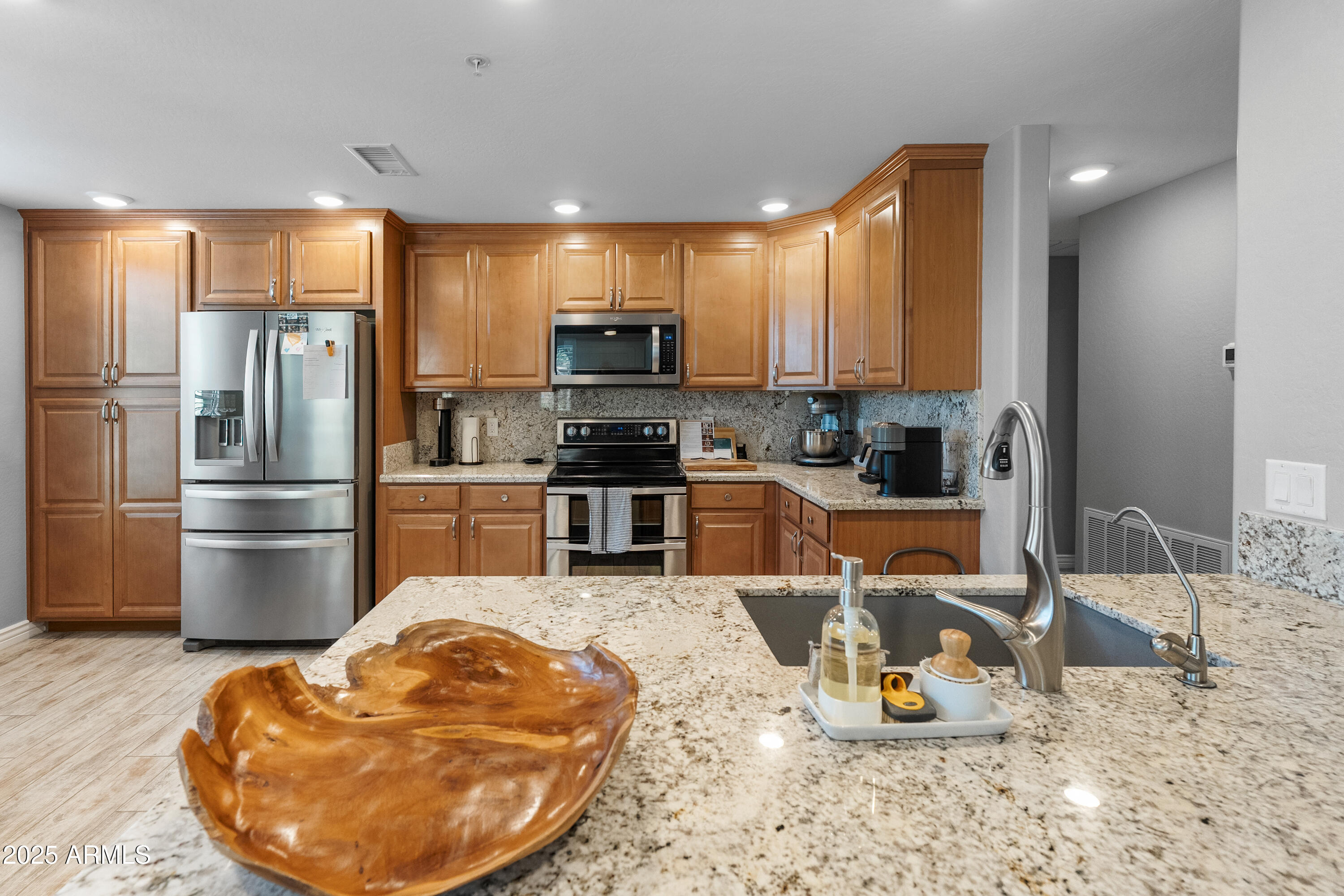 2425 W BRONCO BUTTE Trail 1014