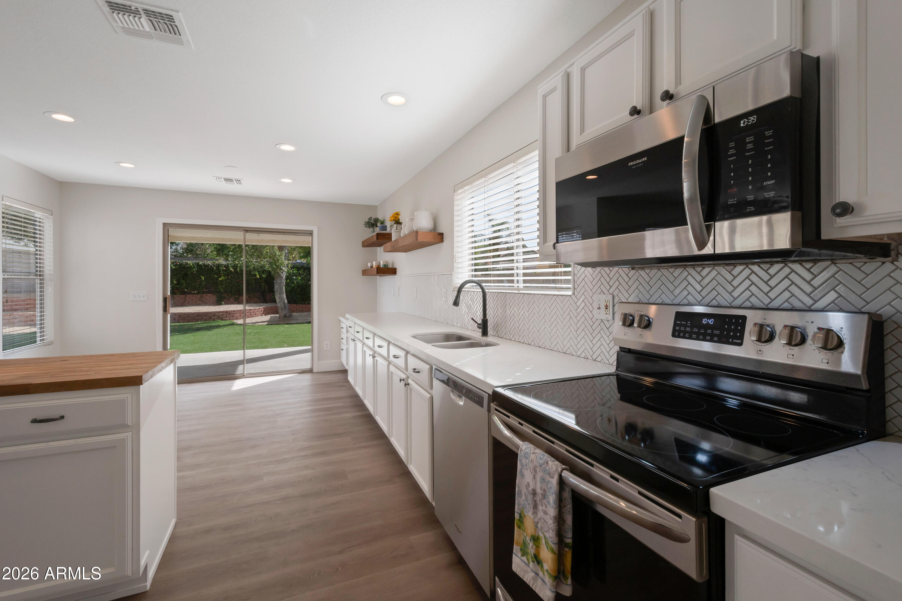 3123 S CALLE NOVENTA --