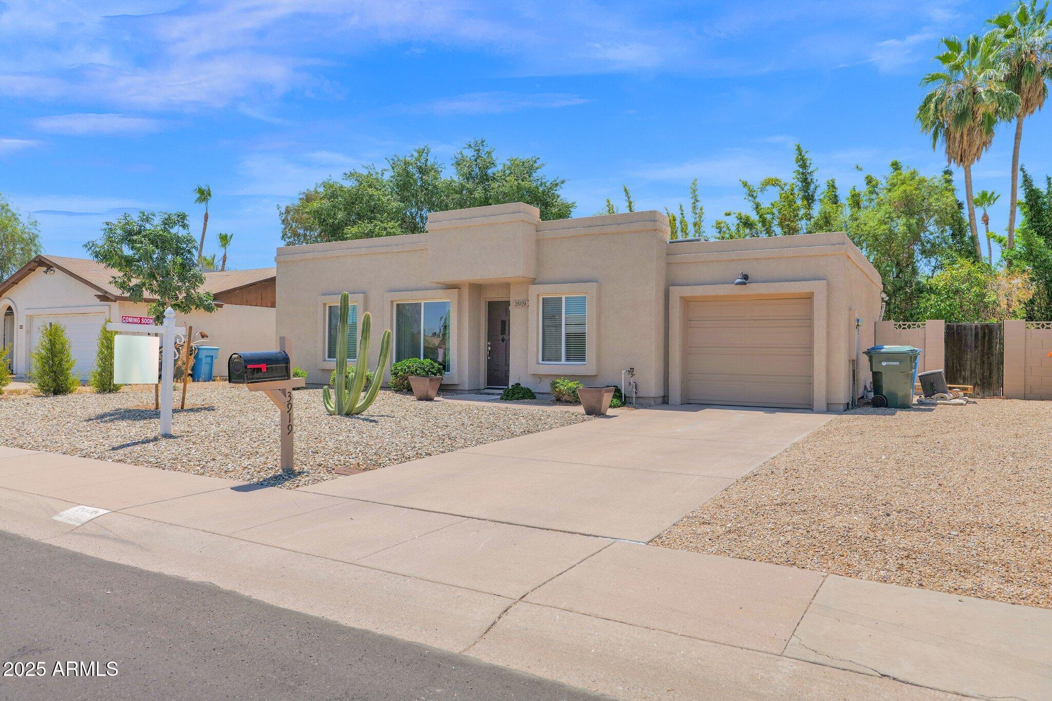 3919 E LARKSPUR Drive