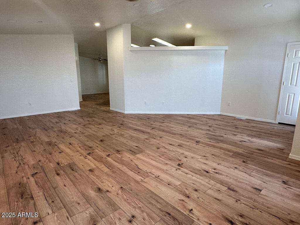 2054 N THORNTON Road 187