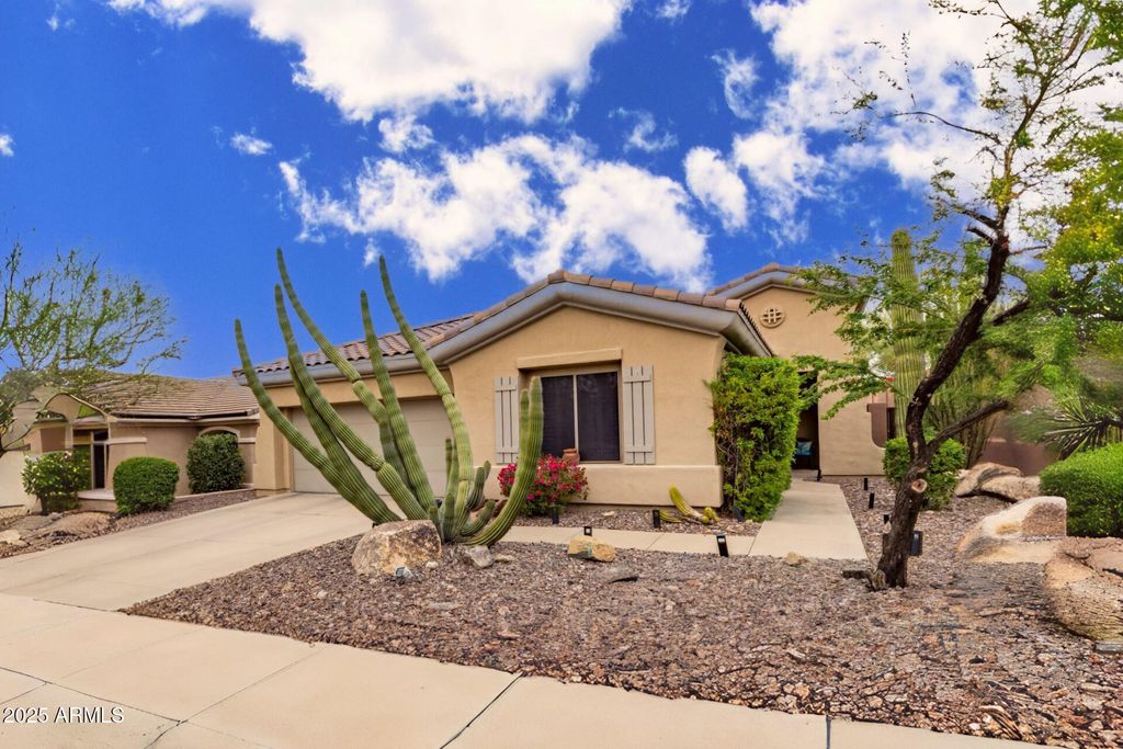 Photo of 41836 N Mill Creek Way Way, Anthem, AZ 85086 (MLS # 6951177)