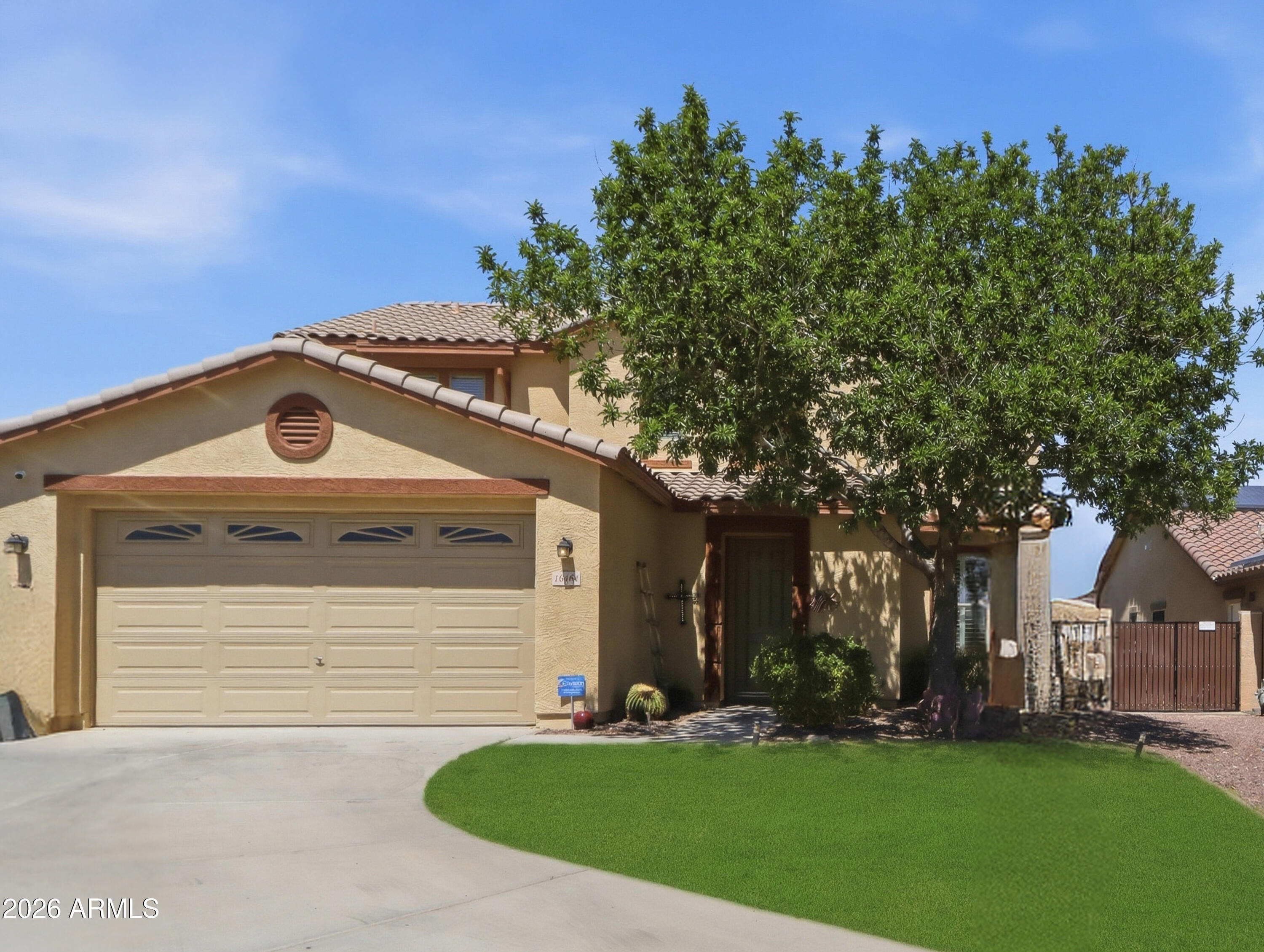 16464 W HONEYSUCKLE Drive