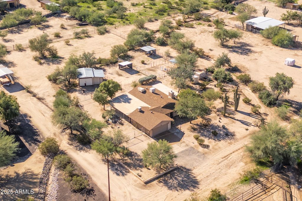 Photo of 4231 E Quail Track Drive, Cave Creek, AZ 85331 (MLS # 6951383)