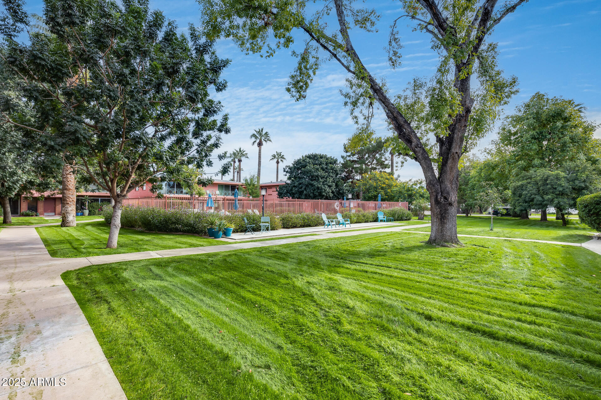 146 E CORONADO Road 40