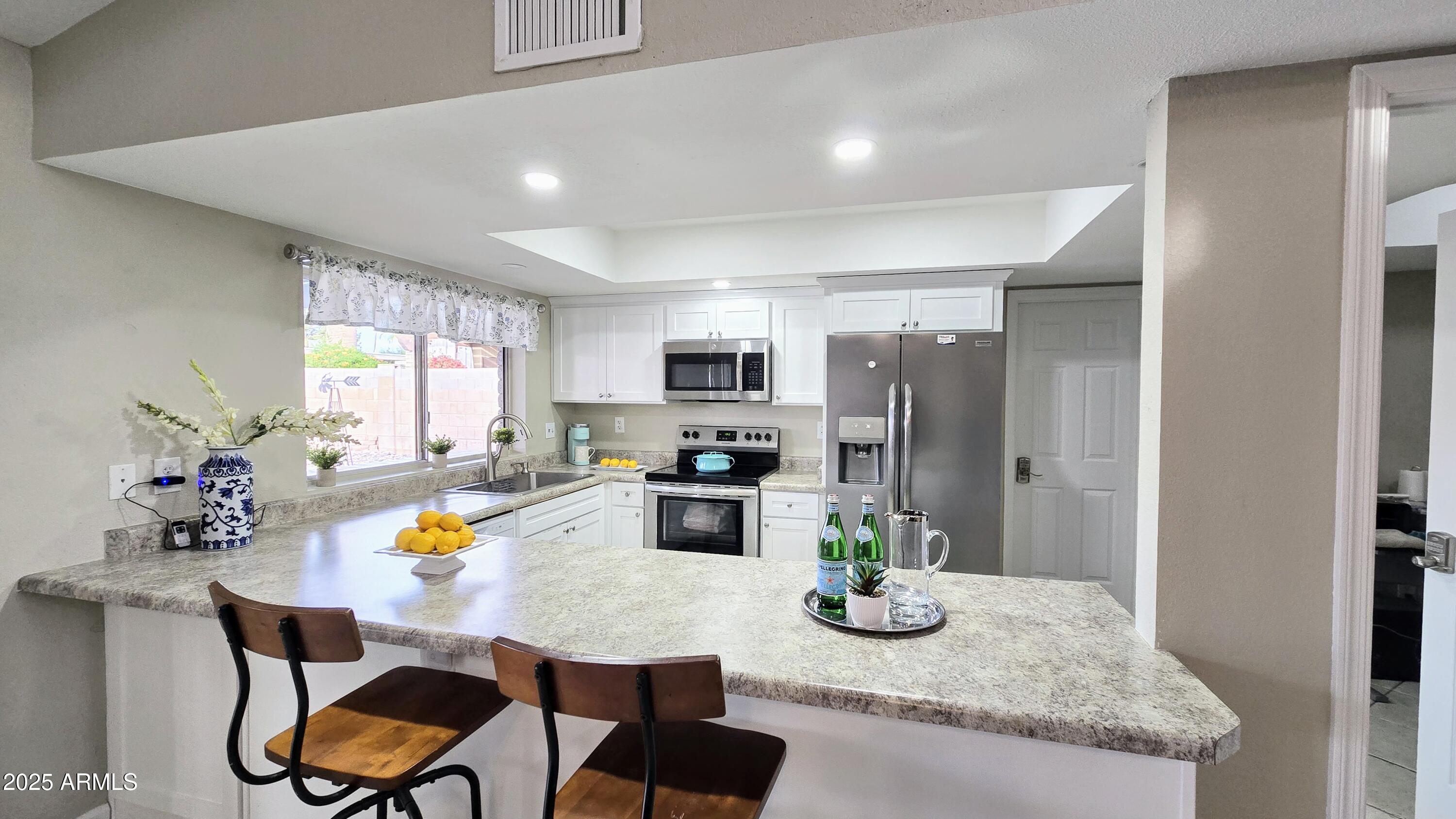 6722 E JEAN Drive