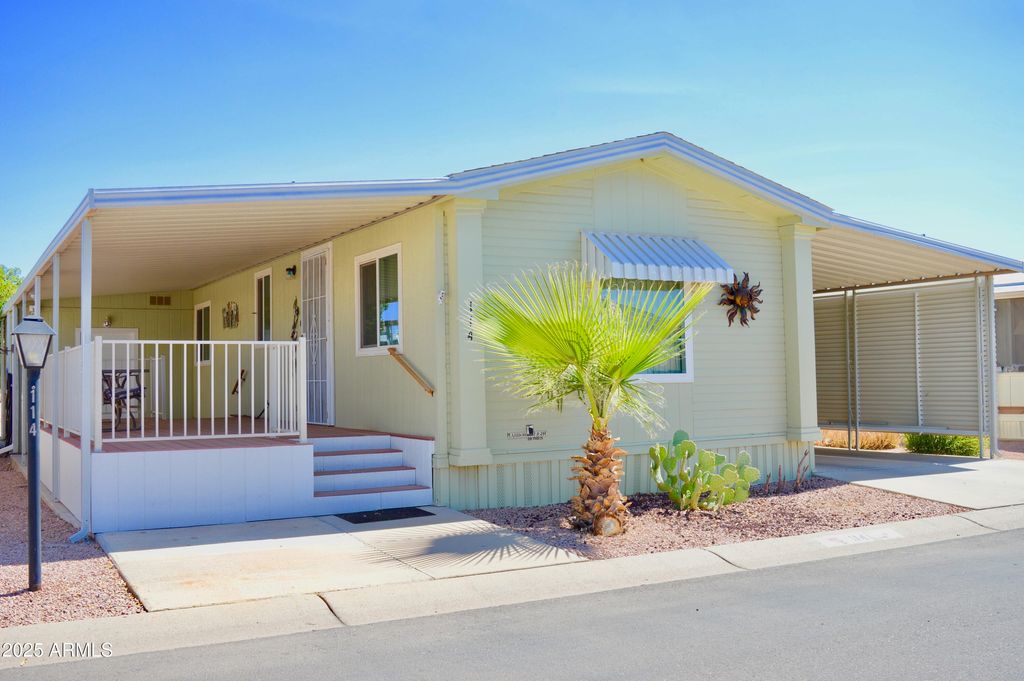 Photo of 450 W Sunwest Drive #114, Casa Grande, AZ 85122 (MLS # 6889228)