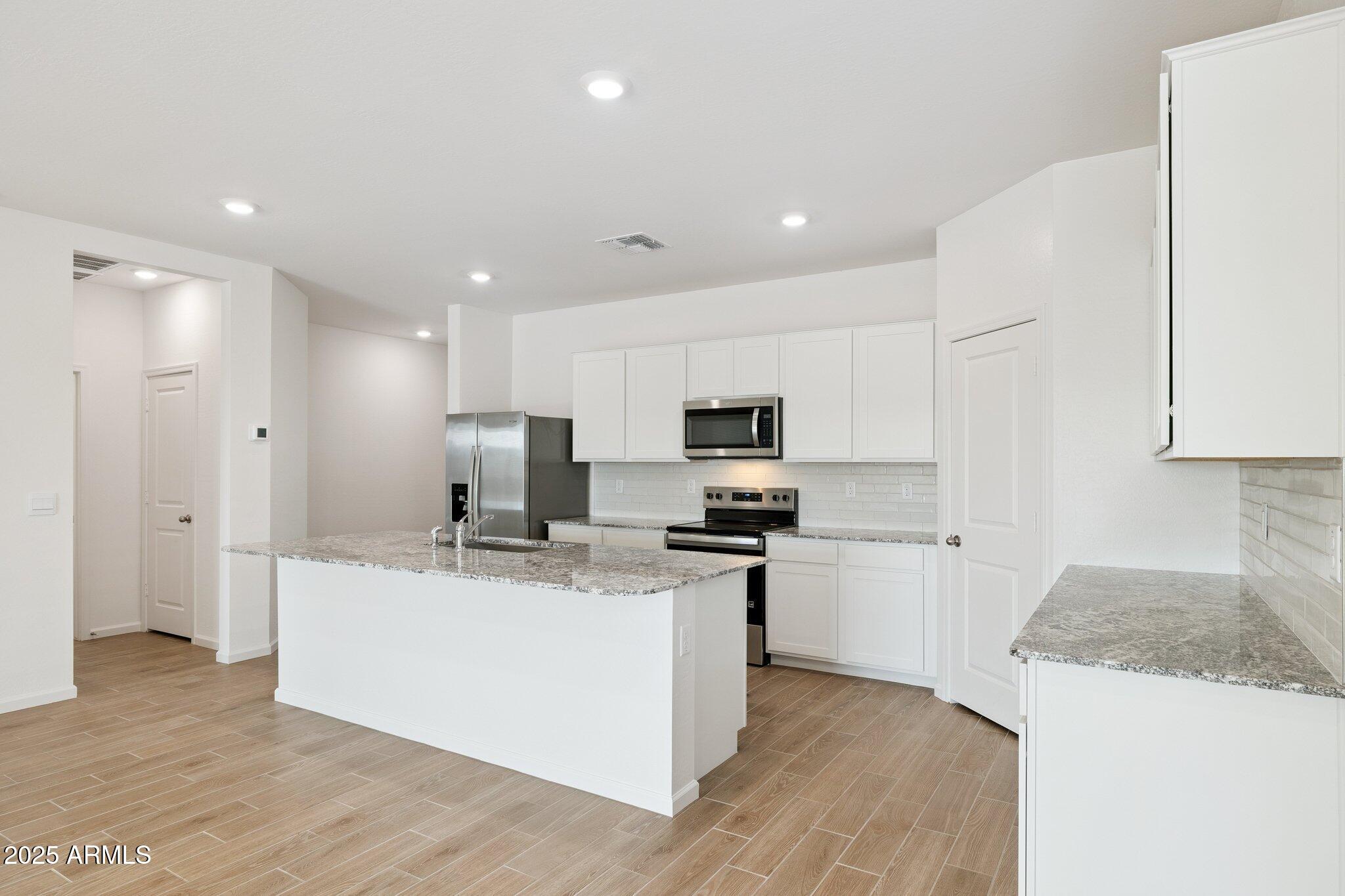 25459 W FRAKTUR Road