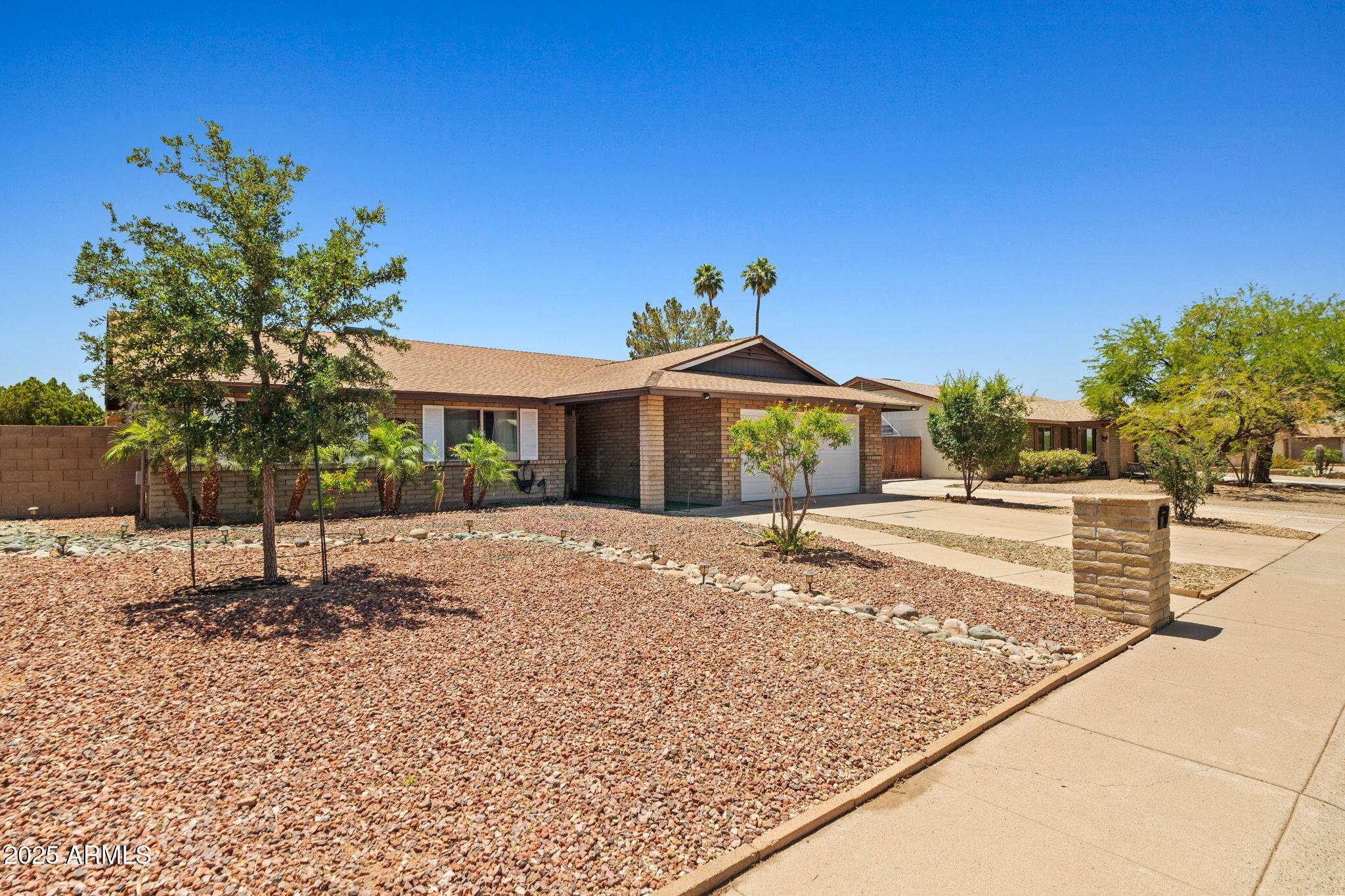3747 W AIRE LIBRE Avenue