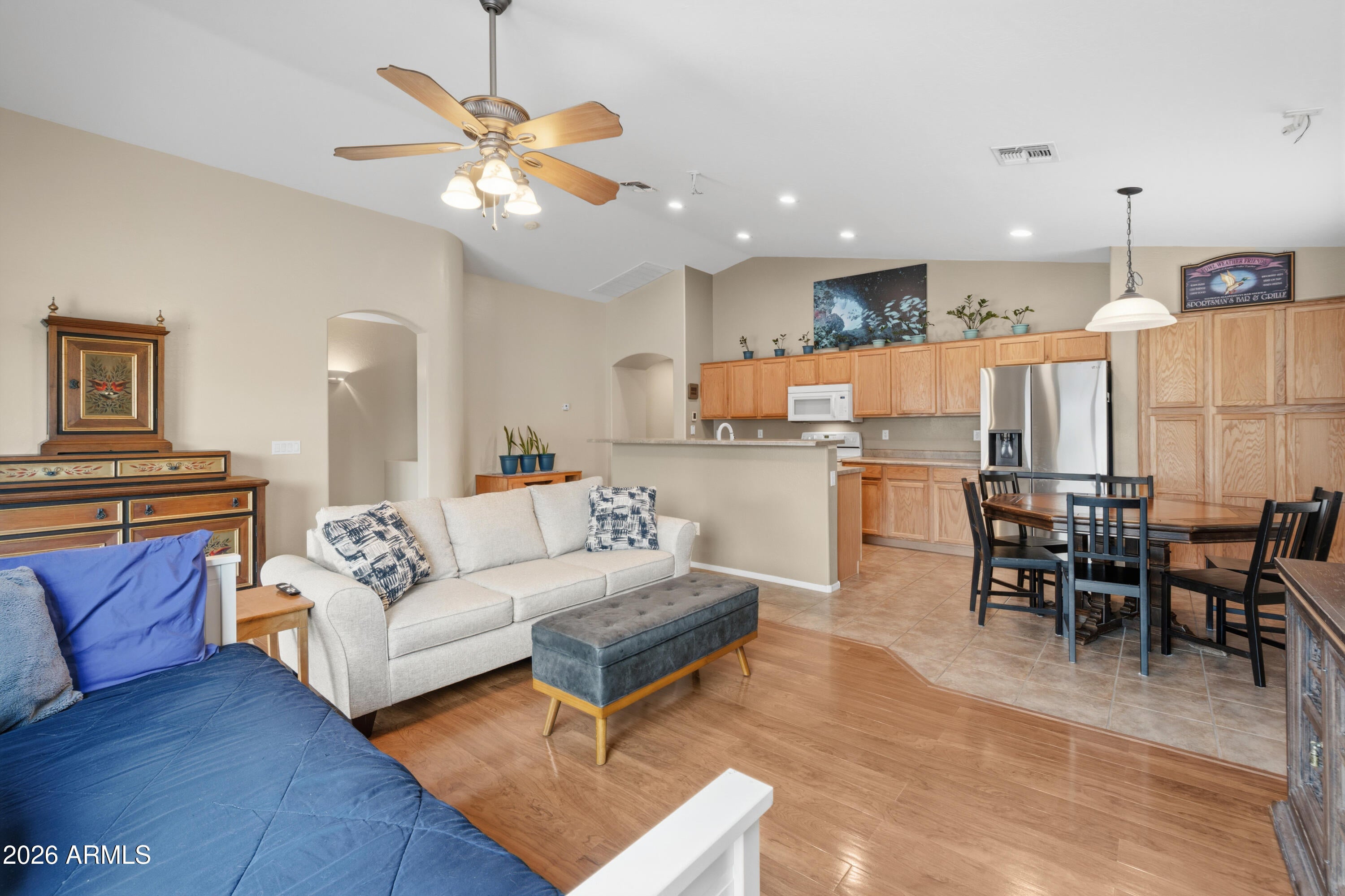 353 W WELSH BLACK Circle