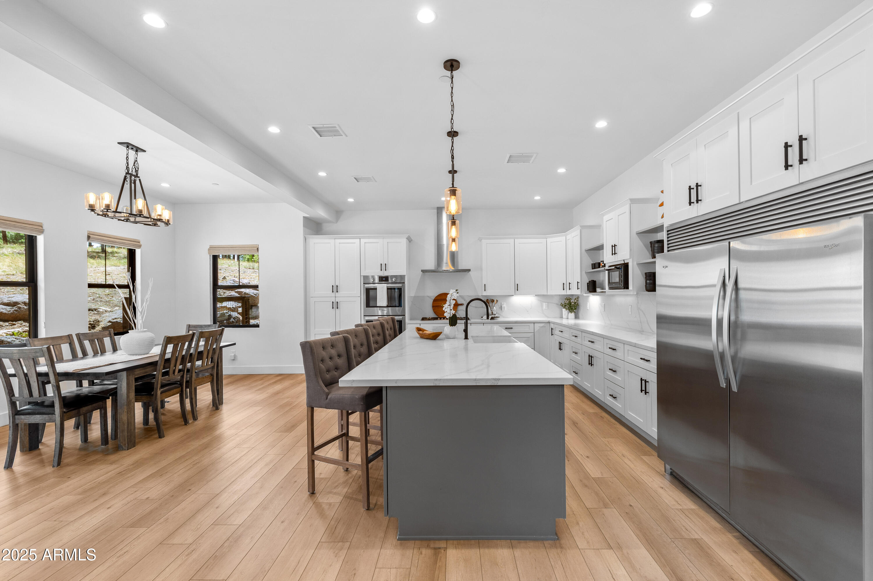 3224 S Clubhouse Circle