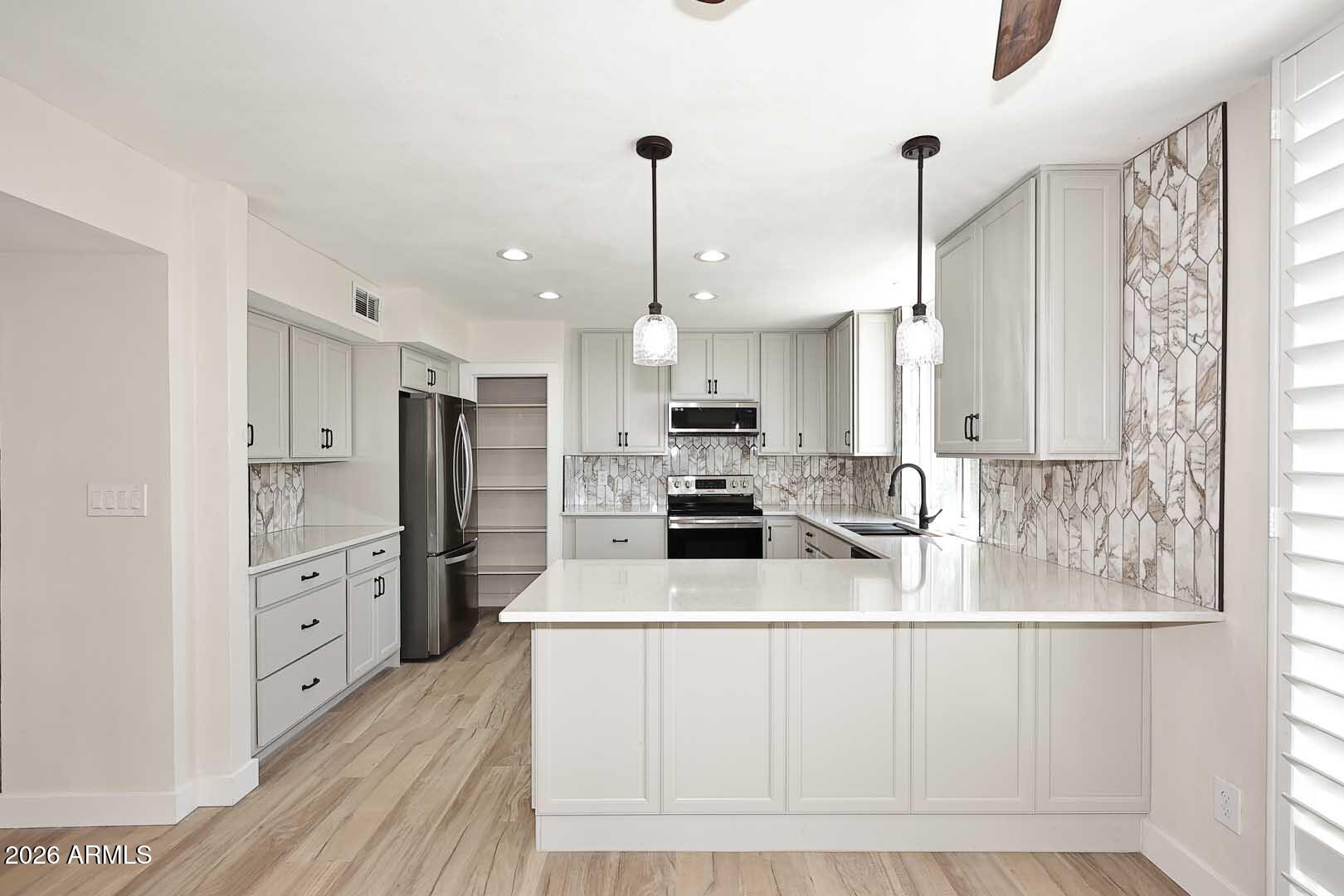 Sands East Townhouses 2 - Residential
