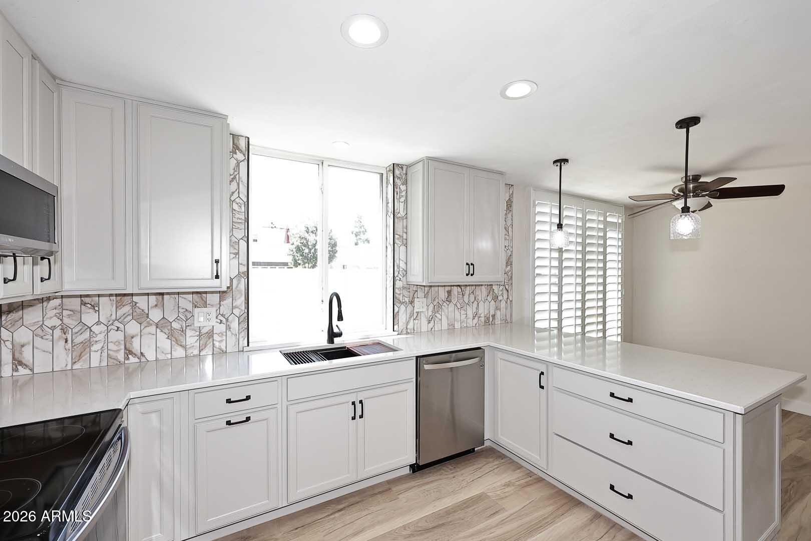 Sands East Townhouses 2 - Residential