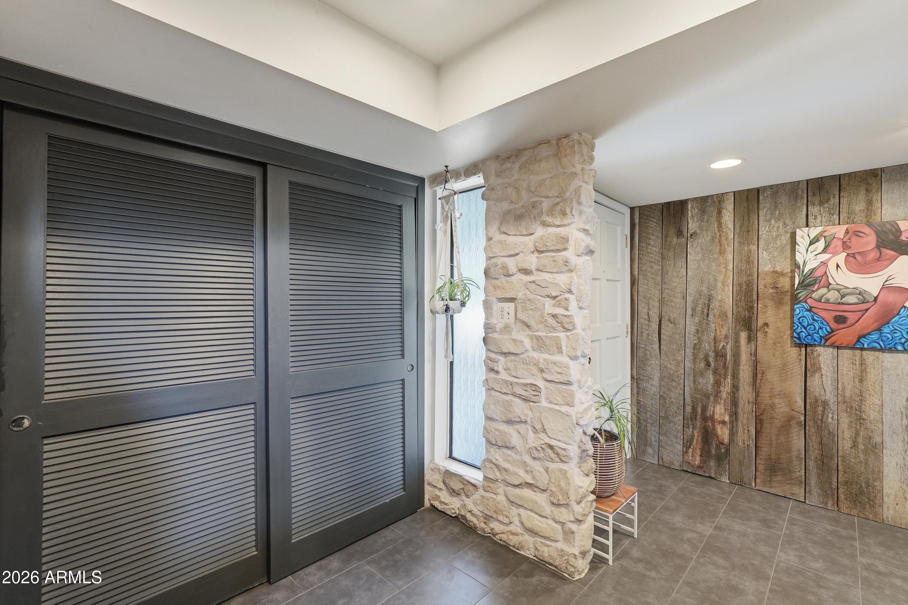 1217 N MILLER Road 12