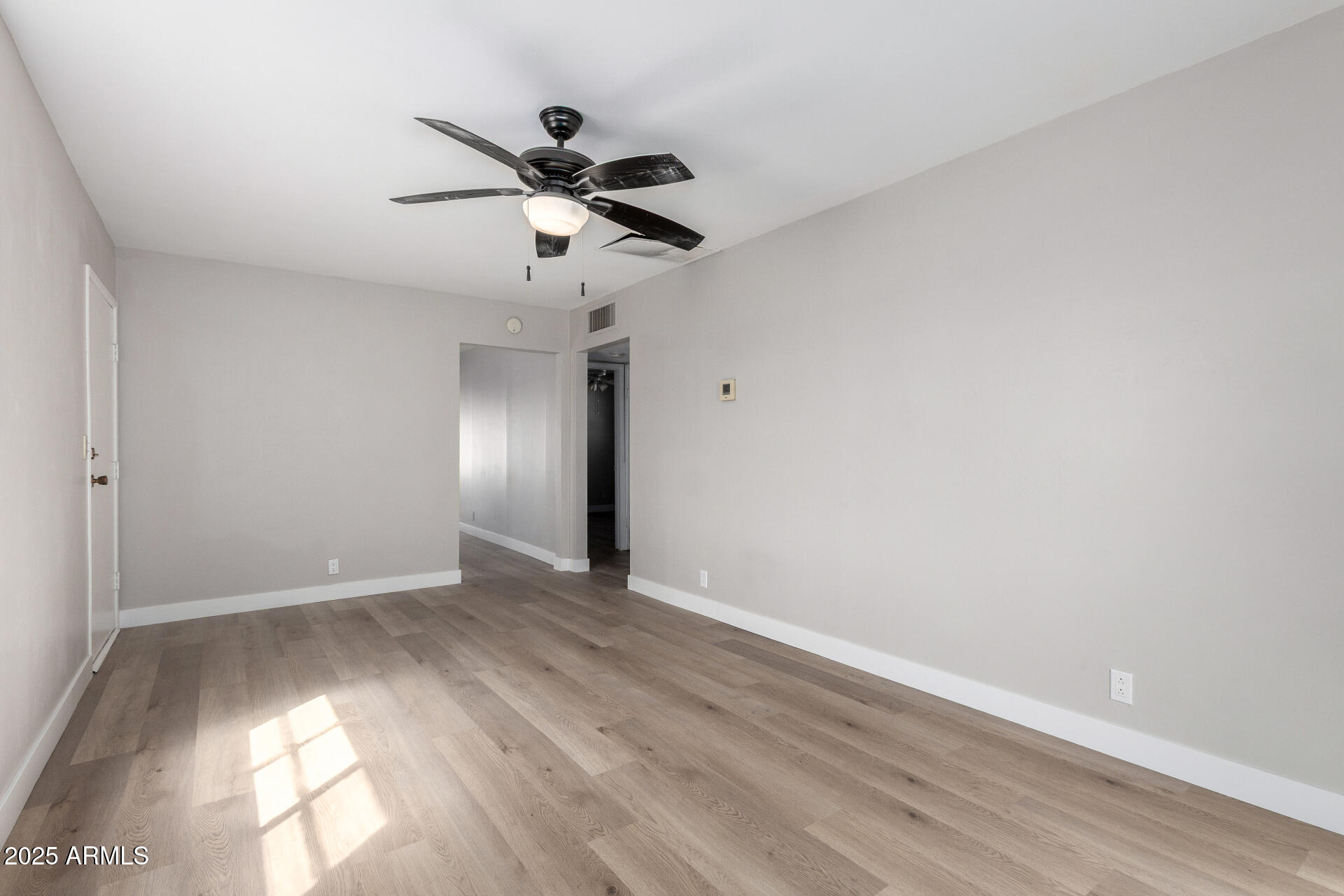 9216 W MOBILE Avenue