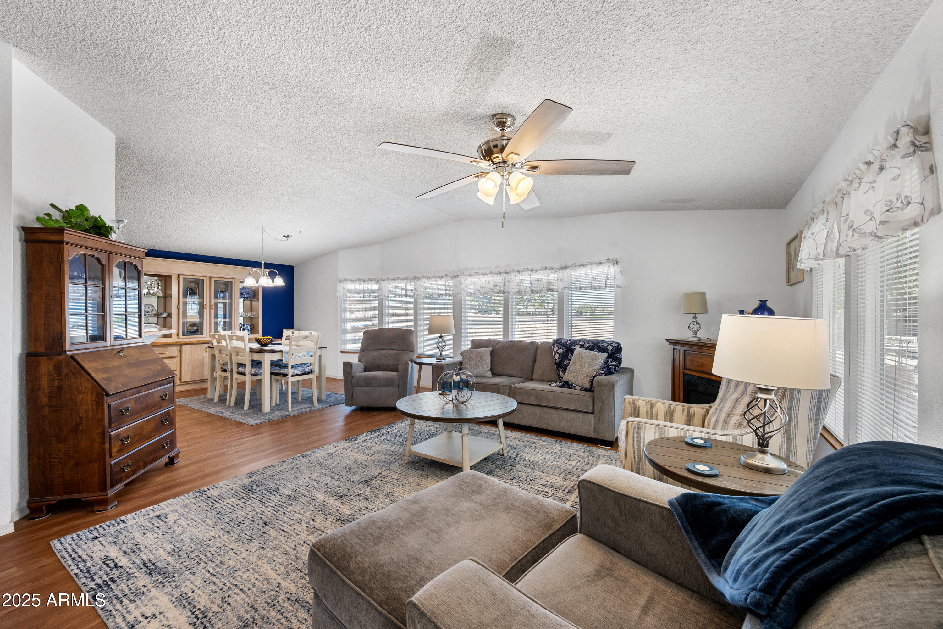 3822 N ILLINOIS Avenue