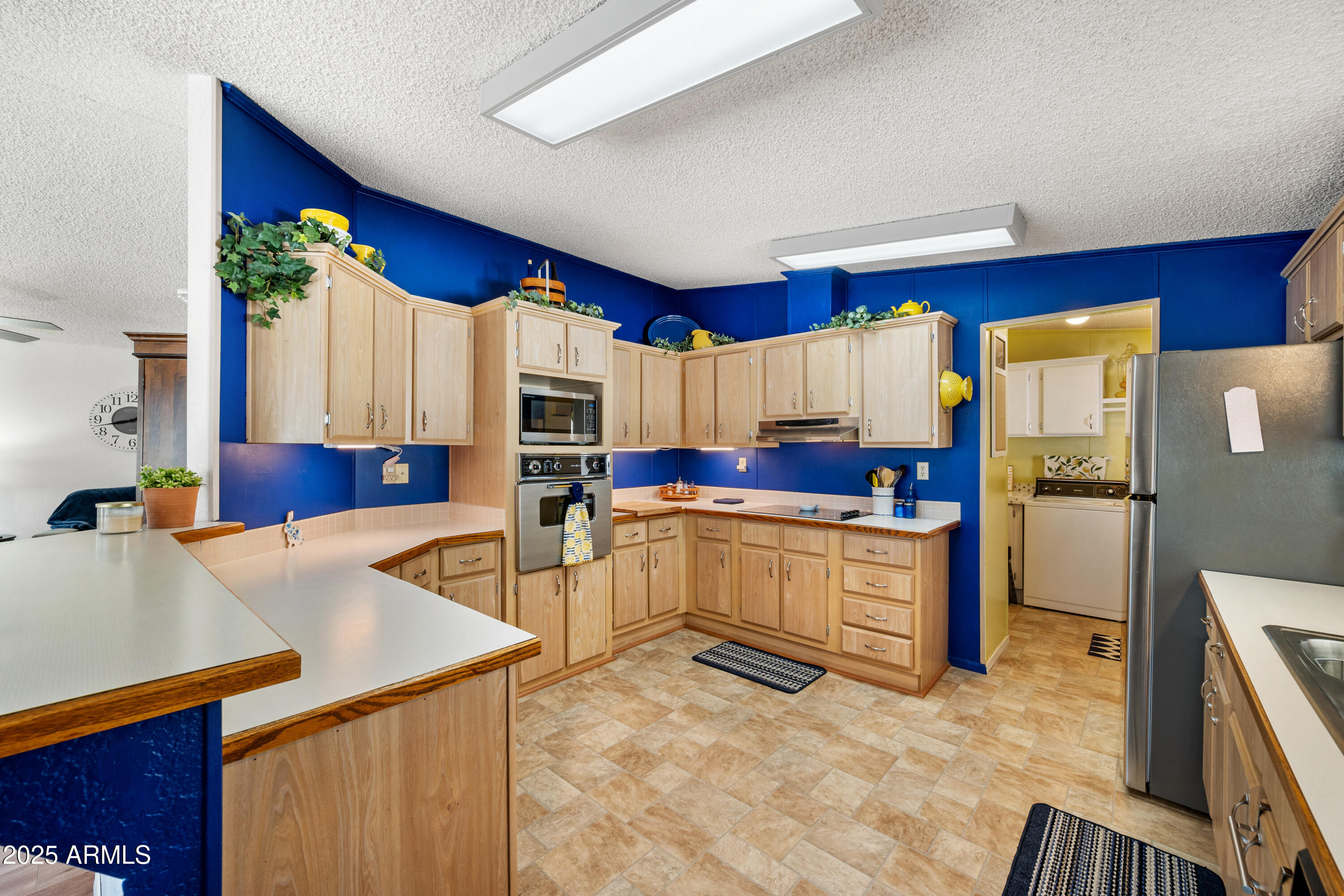 3822 N ILLINOIS Avenue