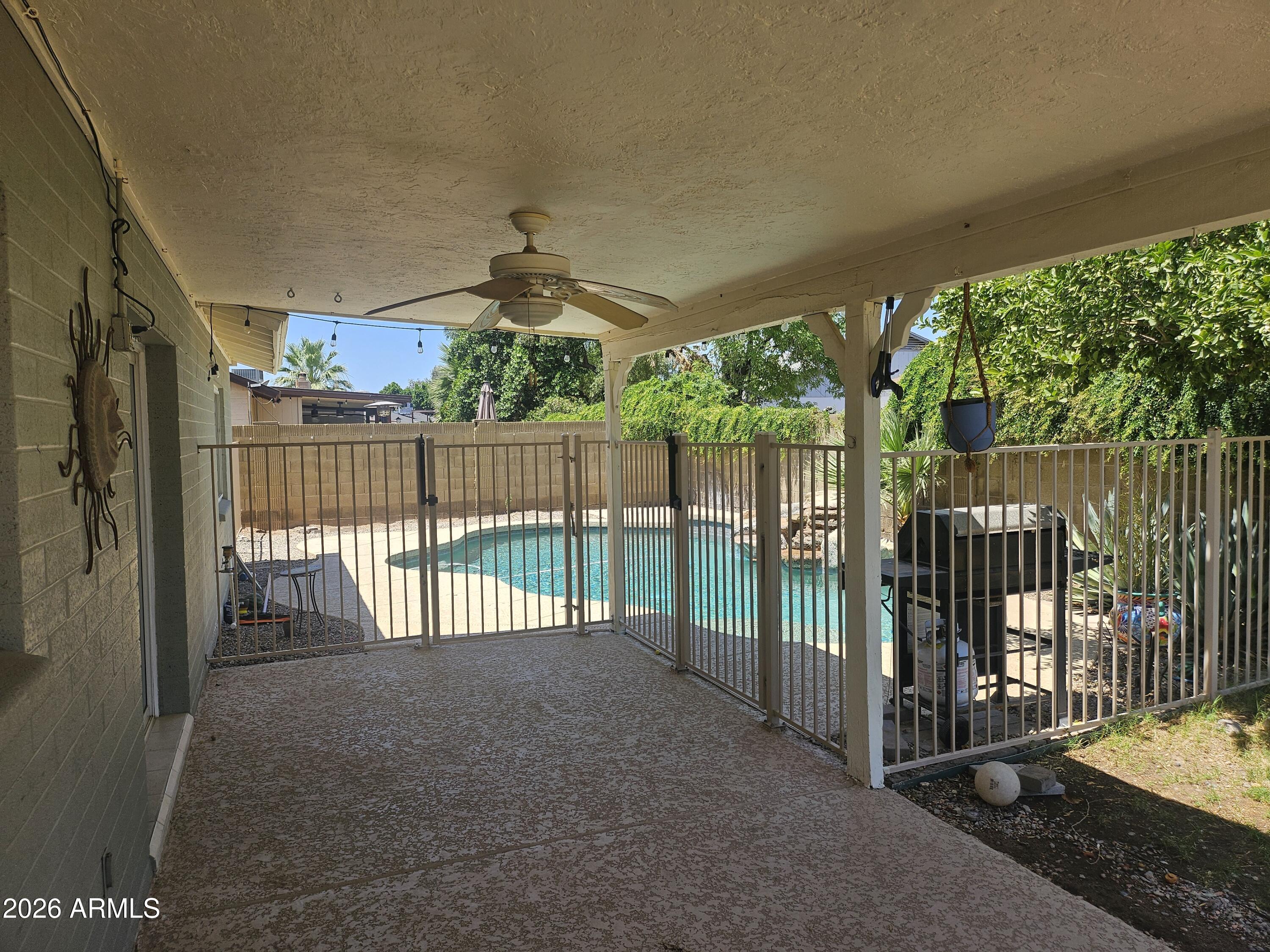 7344 W WINDROSE Drive