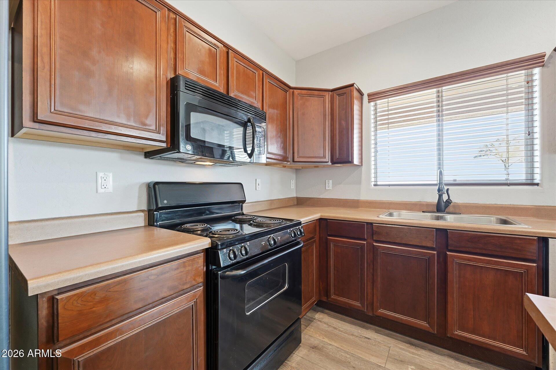 9934 E HAY LOFT Road