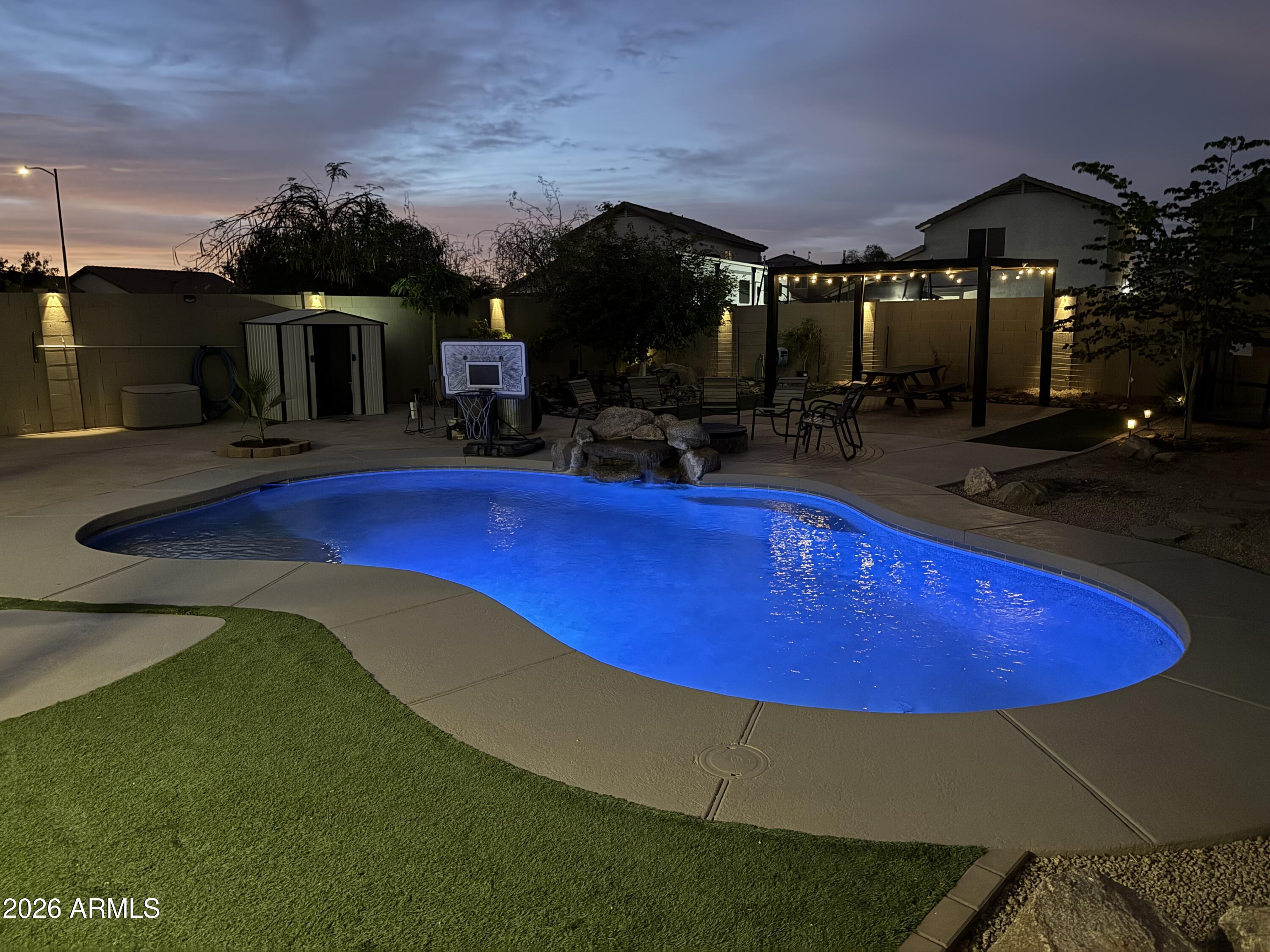 12528 W ROSEWOOD Lane