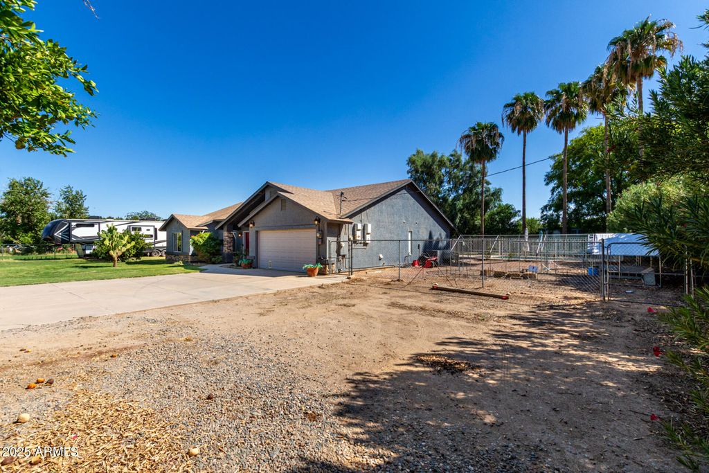 Photo of 10303 N 175th Avenue, Waddell, AZ 85355 (MLS # 6922382)