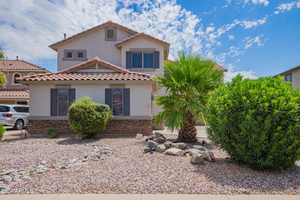 Photo of 941 W Dexter Way, San Tan Valley, AZ 85143 (MLS # 7025621)