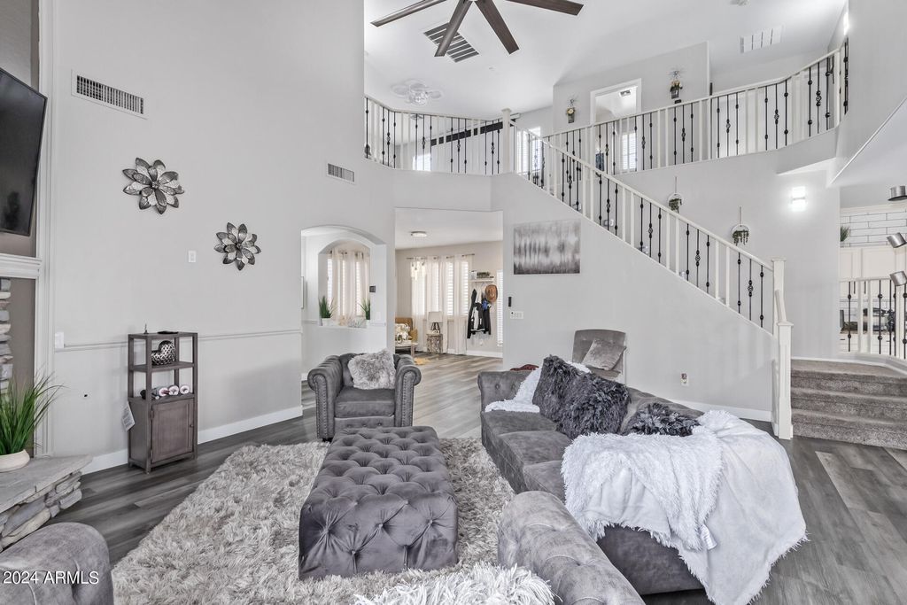 Photo of 941 W Dexter Way, San Tan Valley, AZ 85143 (MLS # 7025621)