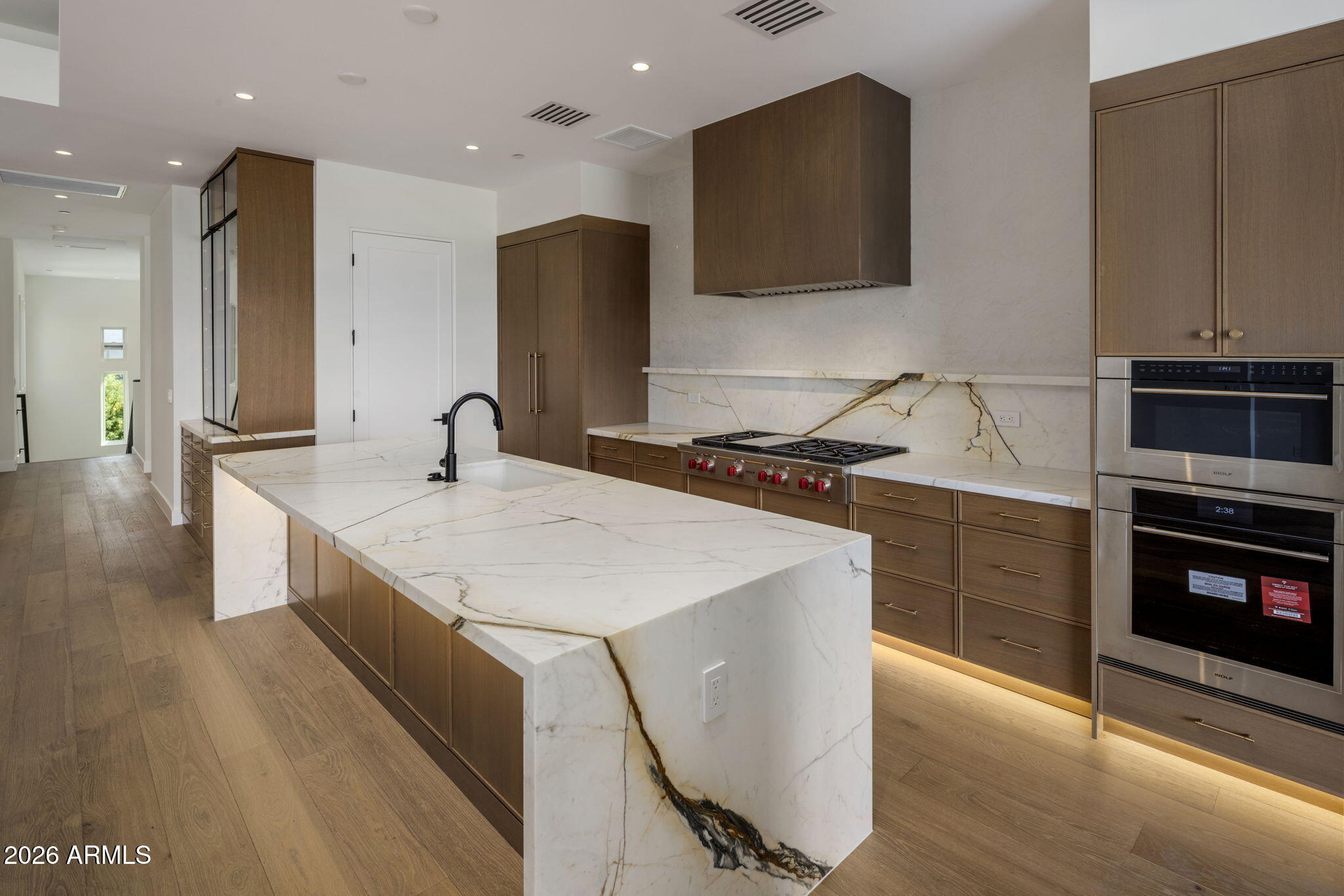 37200 N CAVE CREEK Road 2102