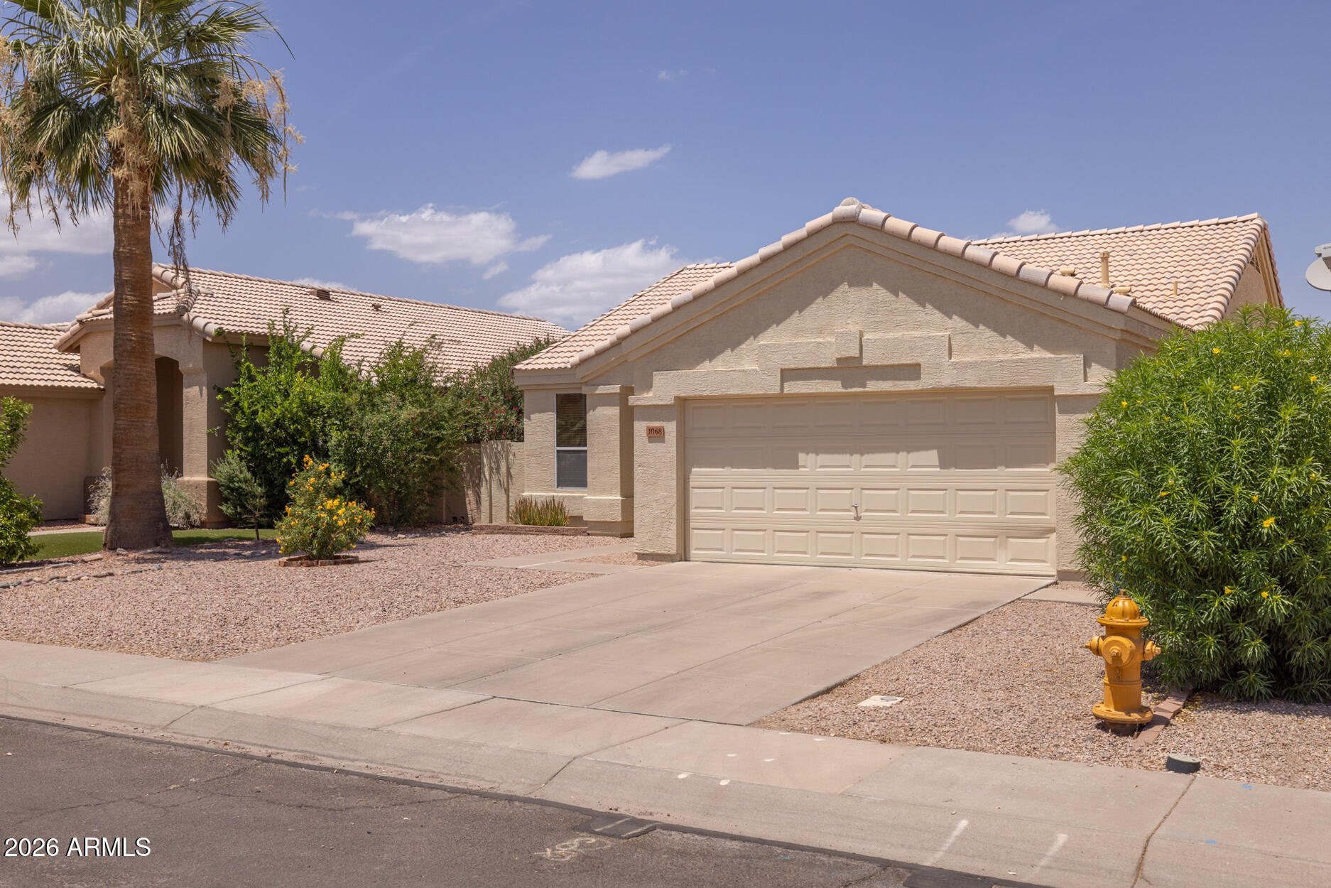 1068 W GLENMERE Drive