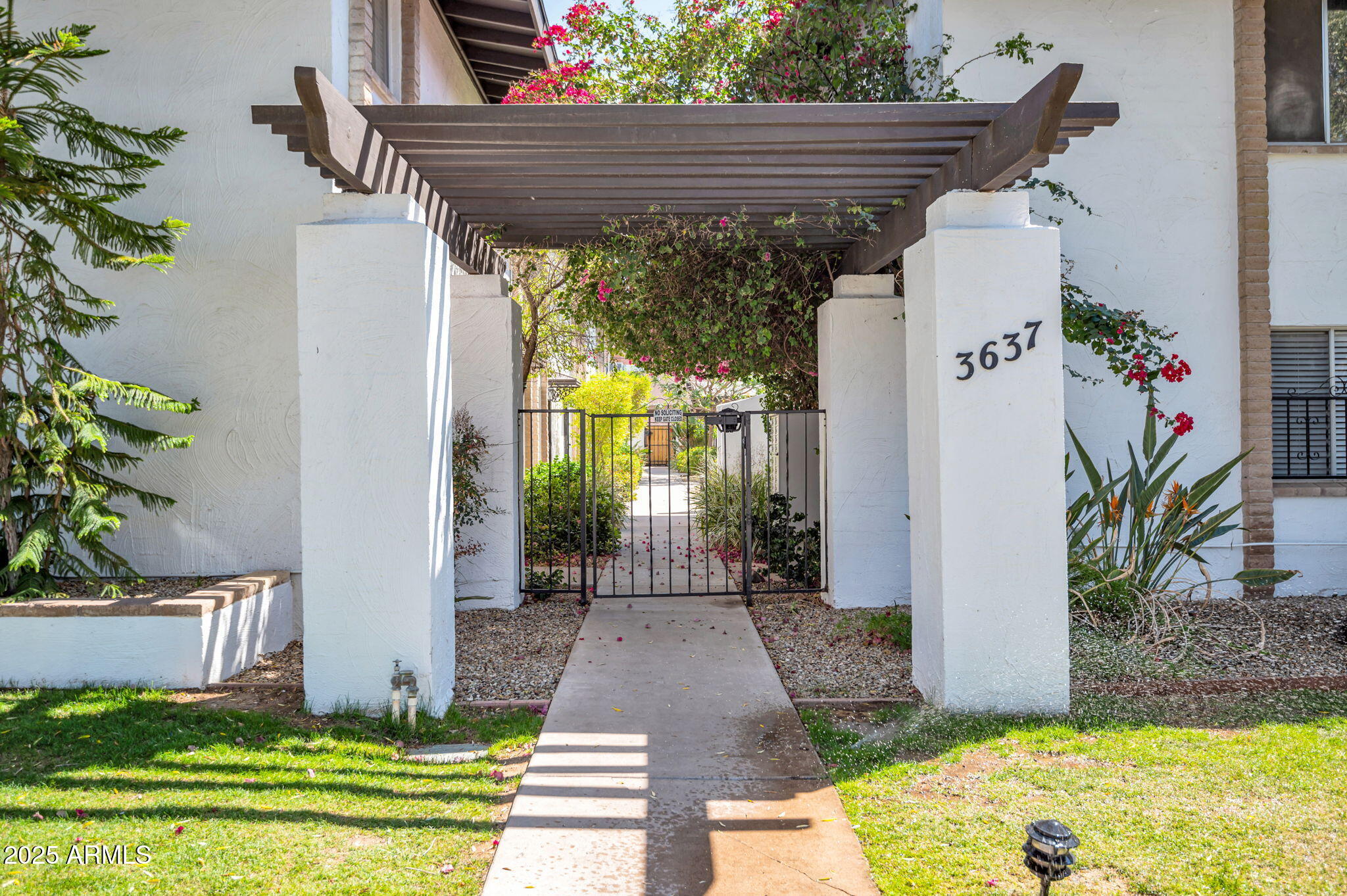 3637 E MONTEROSA Street 3