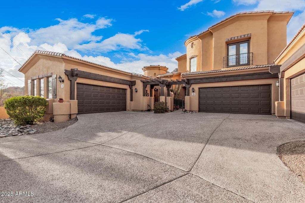 Photo of 5370 S Desert Dawn Drive #30, Gold Canyon, AZ 85118 (MLS # 6917752)