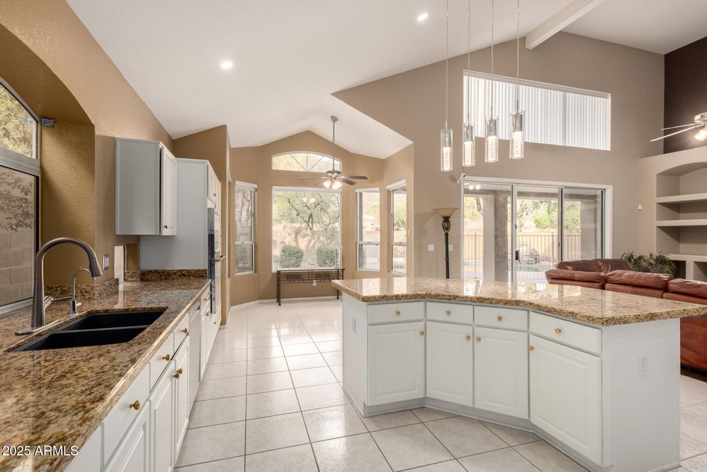 Photo of 908 E Mountain Sage Drive, Phoenix, AZ 85048 (MLS # 6952202)