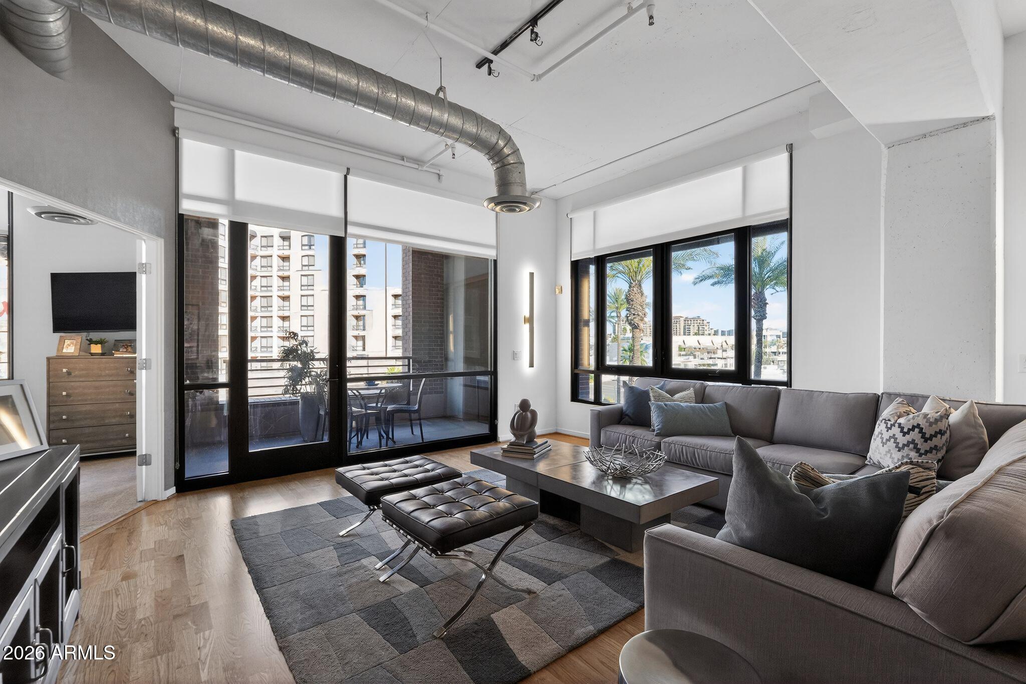 7301 E 3RD Avenue 301