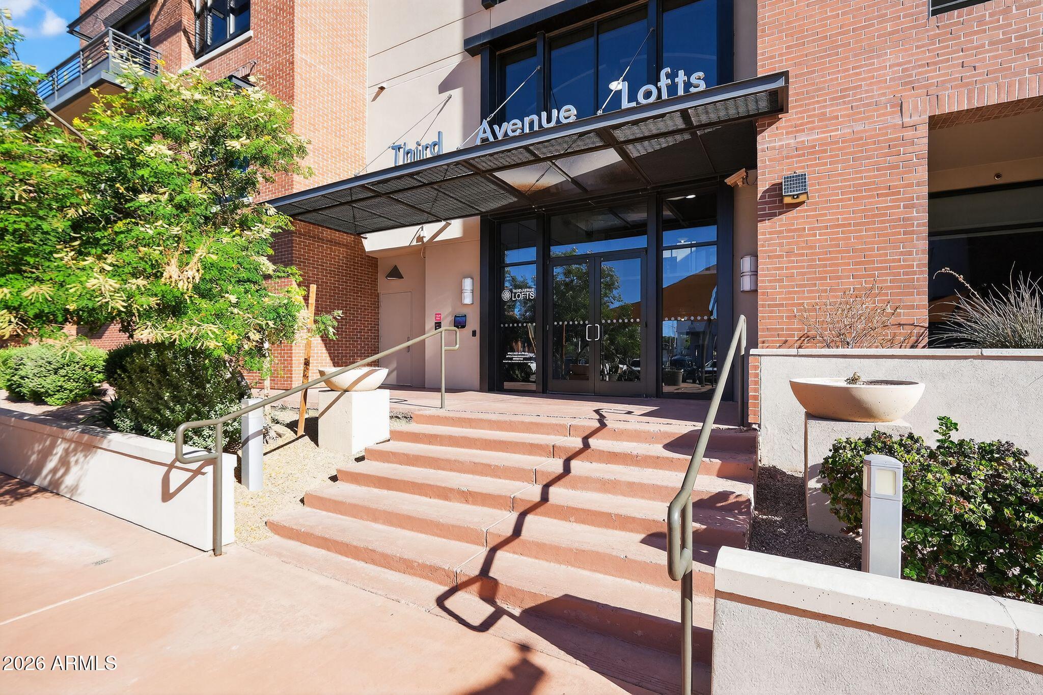 7301 E 3RD Avenue 301