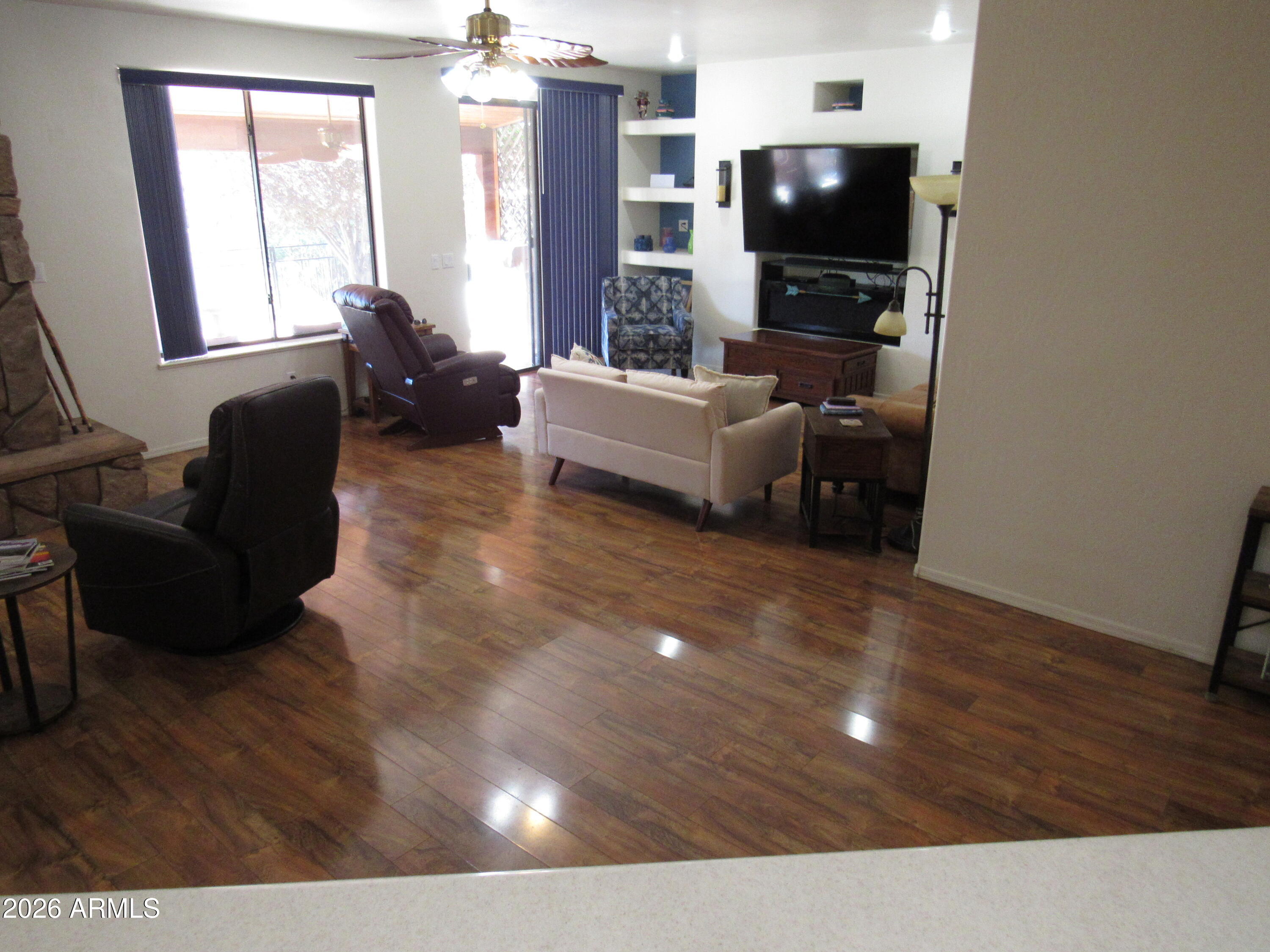 405 W HOUSTON MESA Road