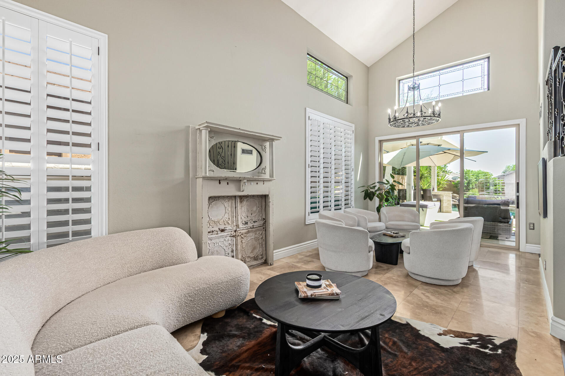 7353 E FLEDGLING Drive