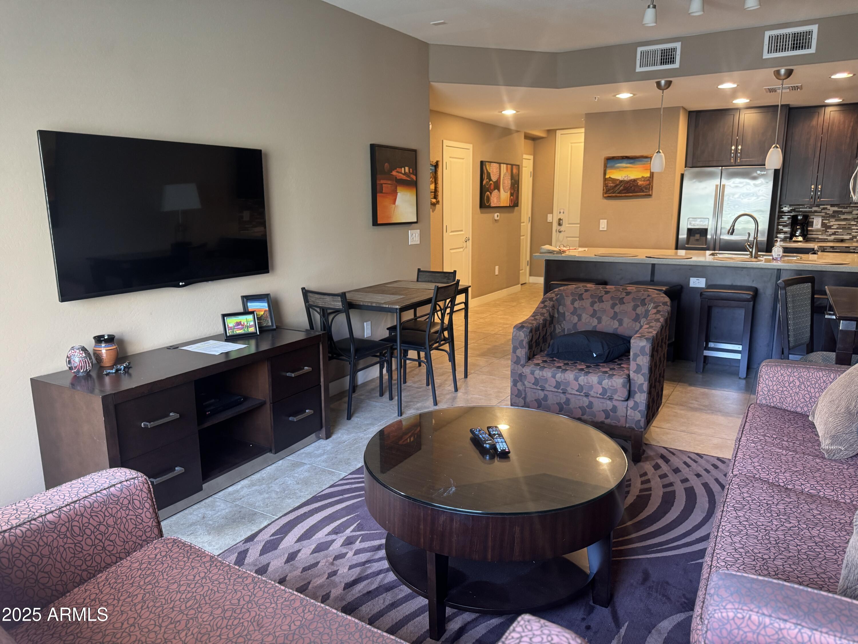 5450 E DEER VALLEY Drive 3183