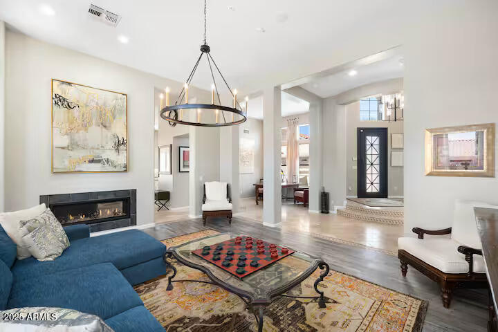 7673 E CALLE DE LAS BRISAS --
