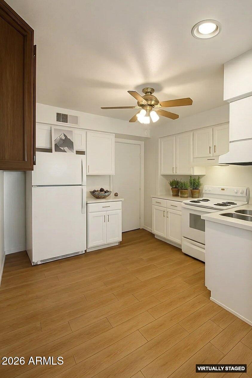 5502 E Duncan Street