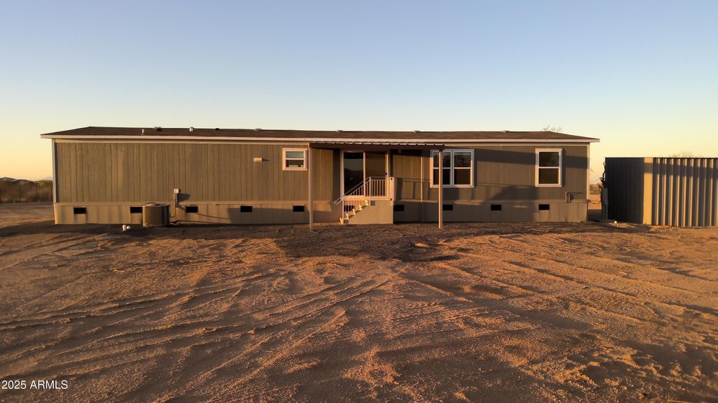Photo of 51603 W Pony Road W, Maricopa, AZ 85139 (MLS # 6930955)