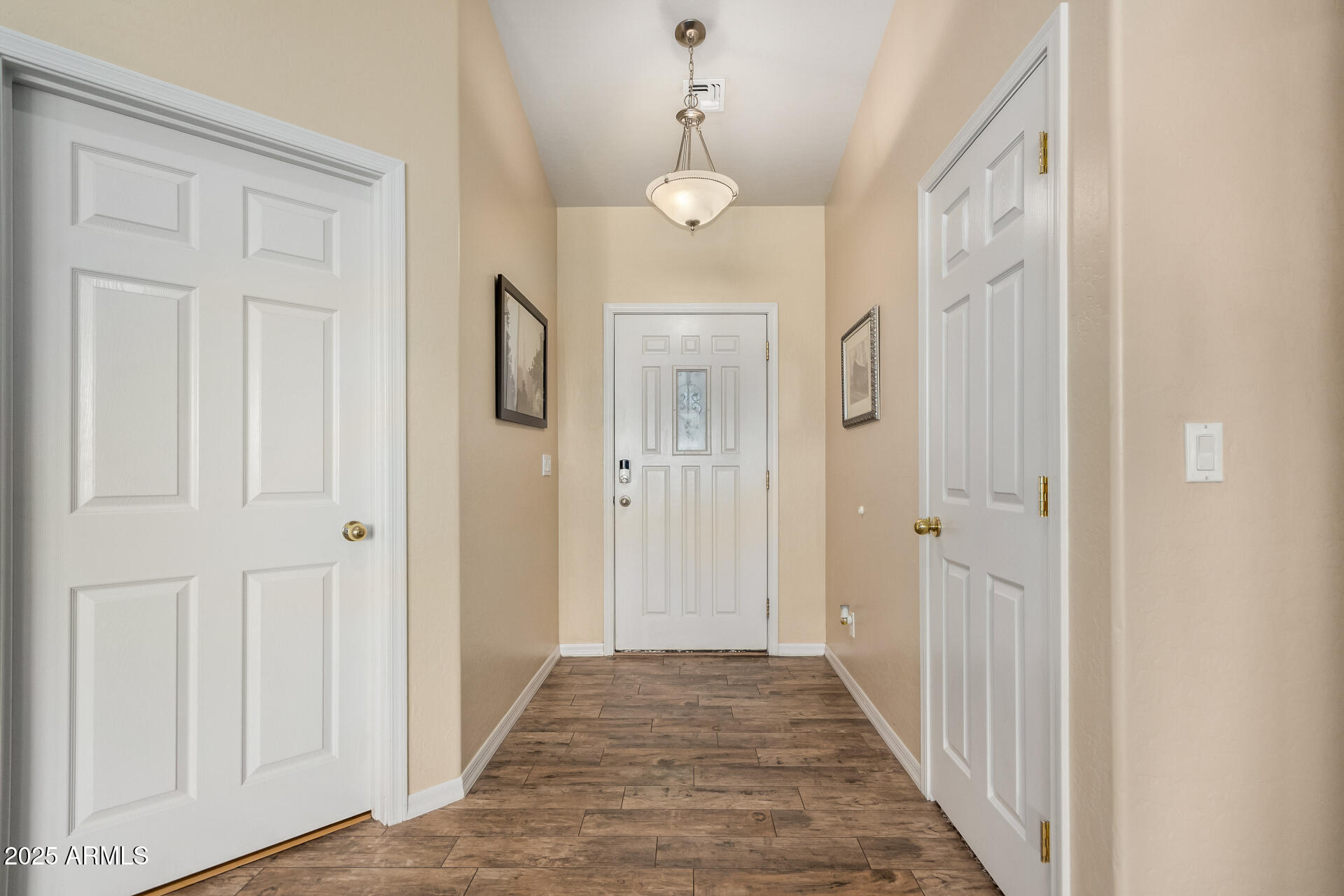 18420 E NAVAJO Drive