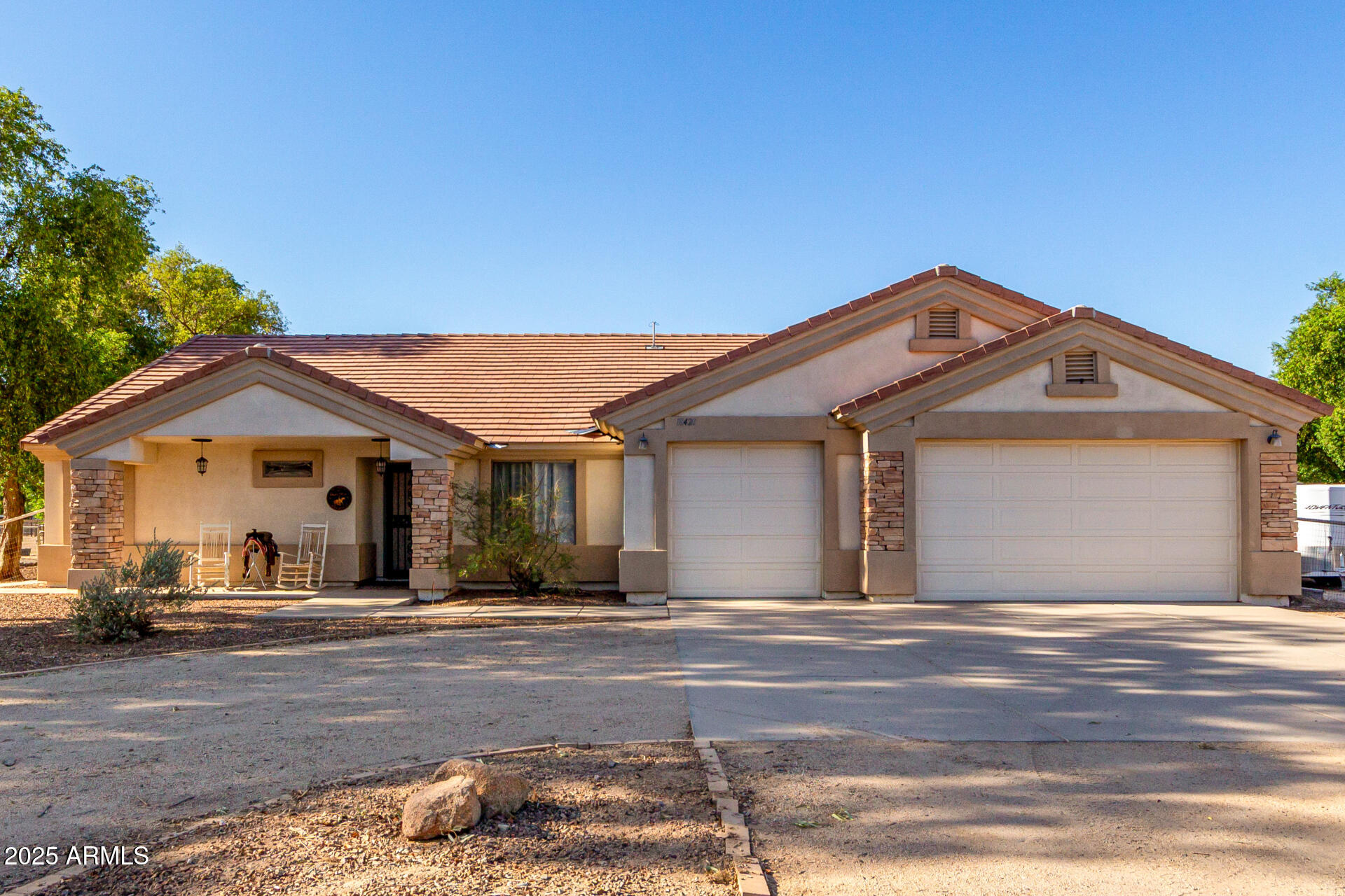 18420 E NAVAJO Drive