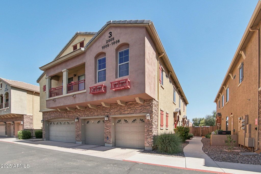 Photo of 1350 S Greenfield Road #1005, Mesa, AZ 85206 (MLS # 6930189)