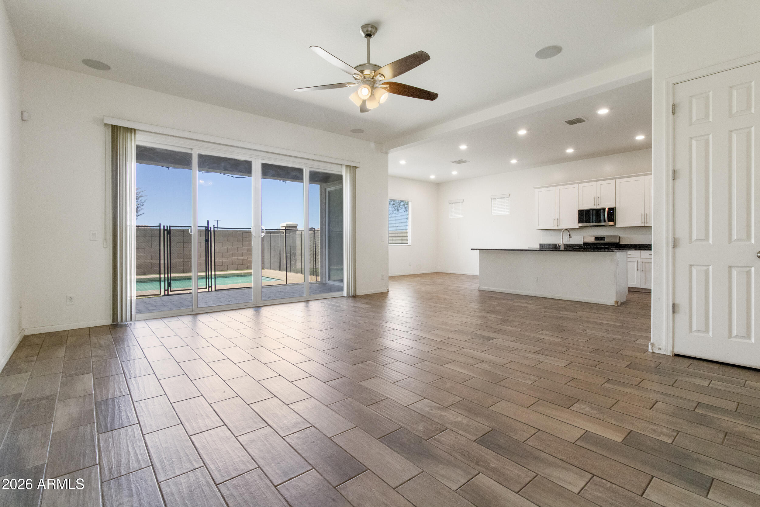 16494 W CALLE LEJOS --