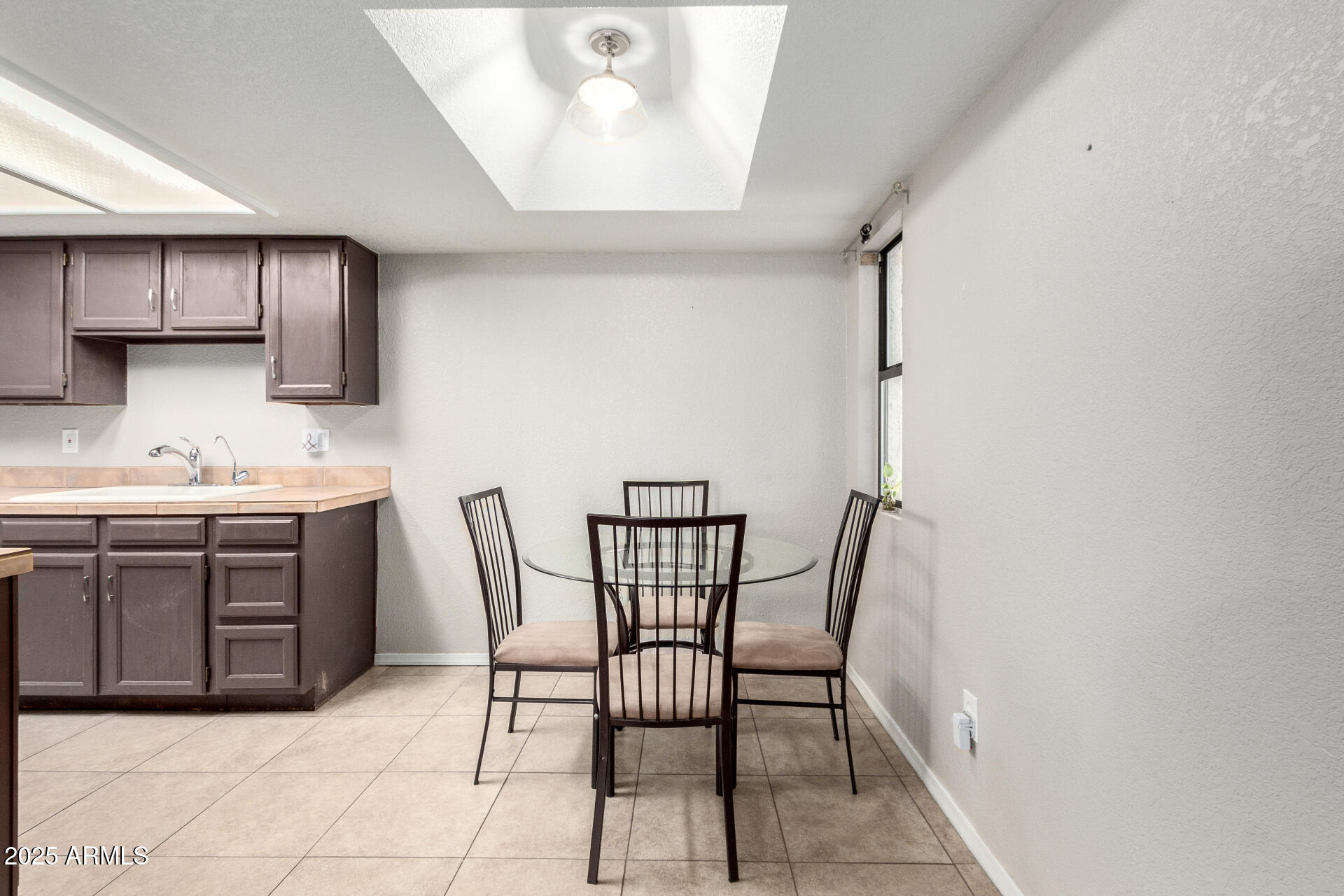 2146 W ISABELLA Avenue 121