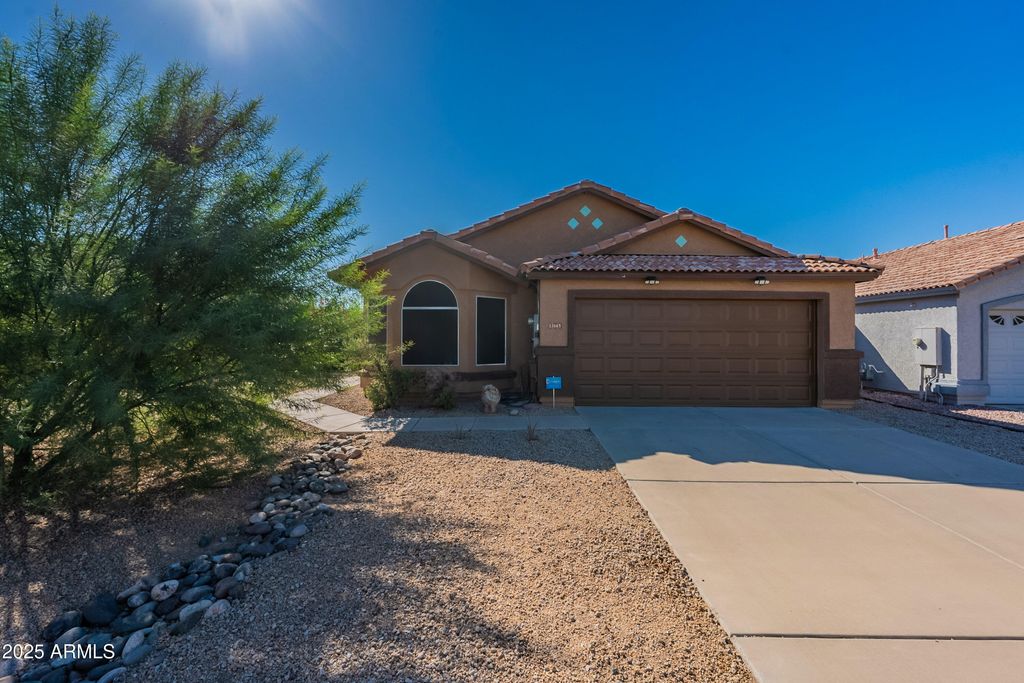 Photo of 13145 W Cambridge Avenue, Goodyear, AZ 85395 (MLS # 6927301)