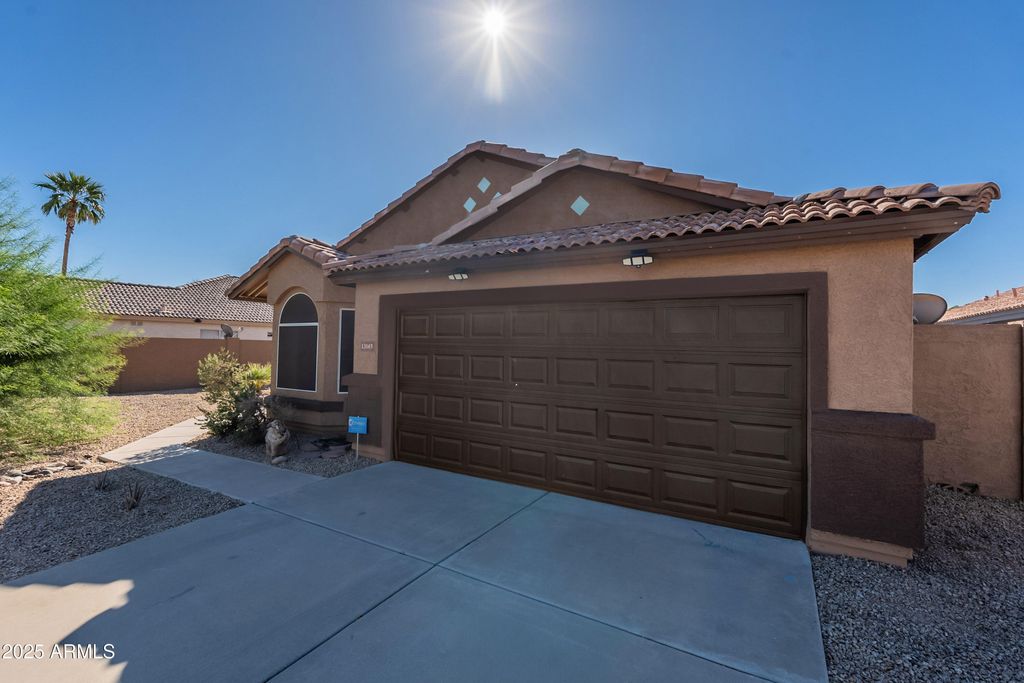 Photo of 13145 W Cambridge Avenue, Goodyear, AZ 85395 (MLS # 6927301)