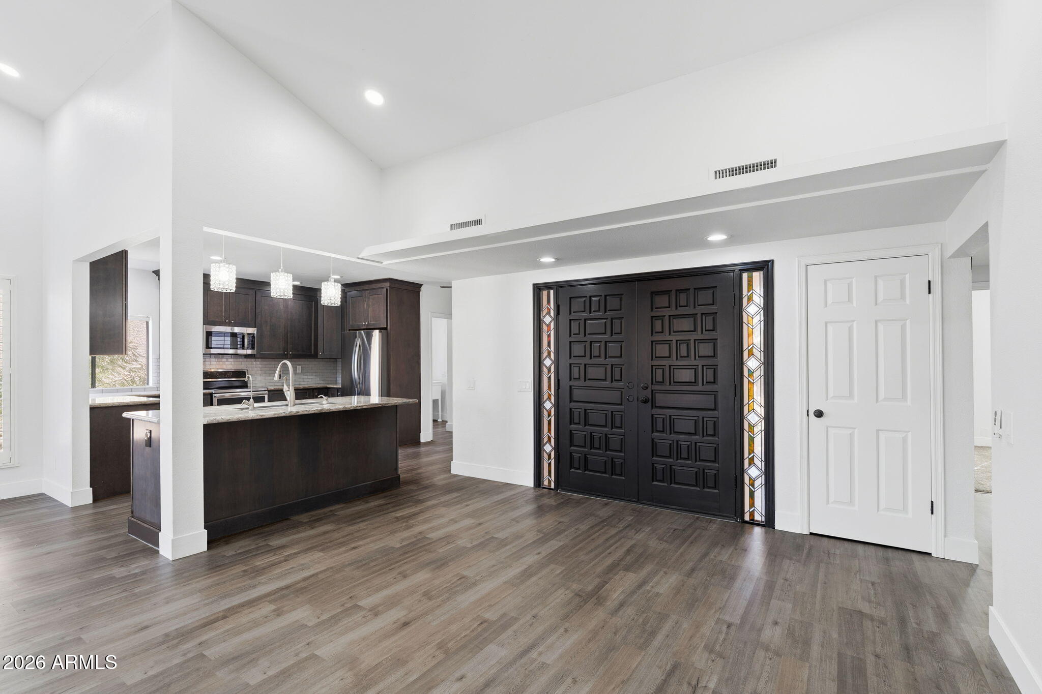 10542 E BELLFLOWER Drive