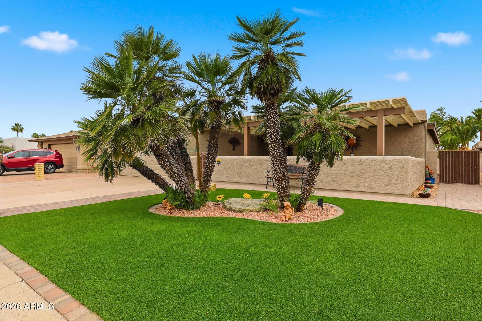 10414 E SILVERTREE Drive