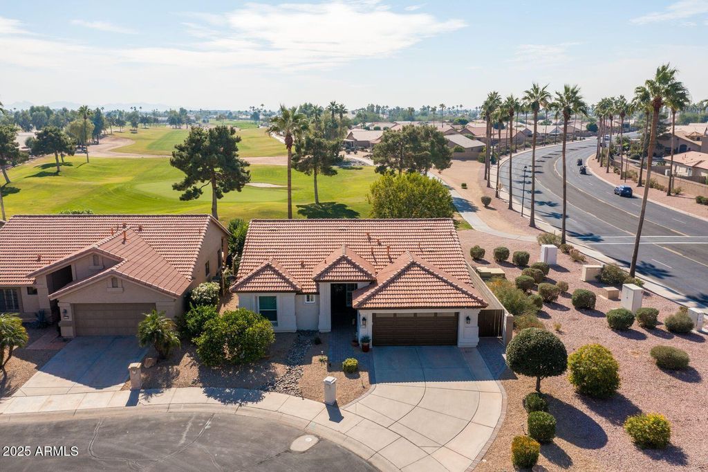 Photo of 15155 W Robson Circle N, Goodyear, AZ 85395 (MLS # 6947248)