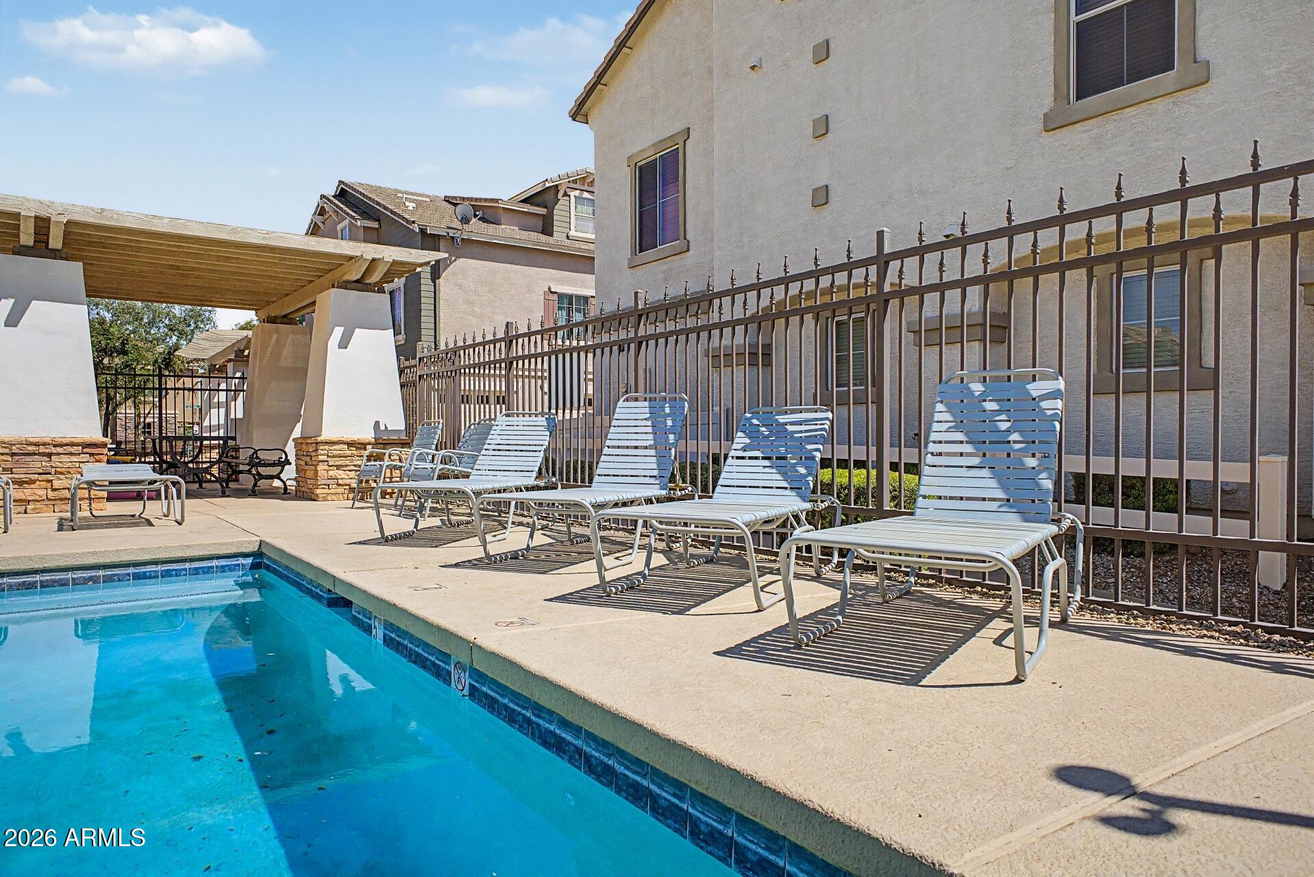 ARBOR WALK AMD - Residential